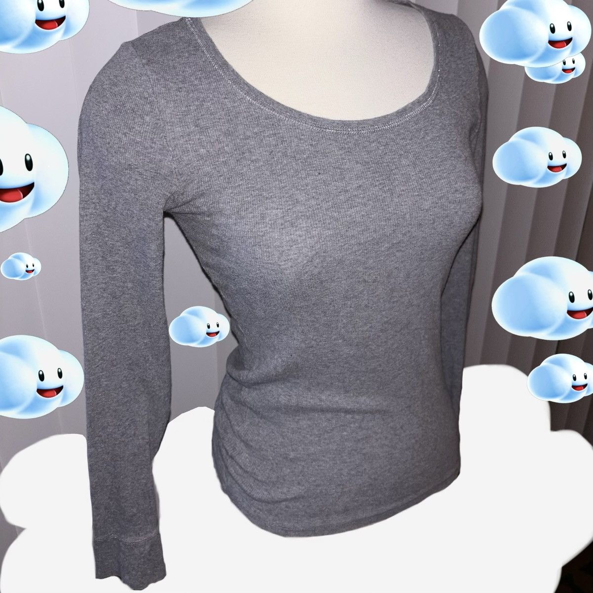 Faded Glory Faded Glory Women’s Gray Long Sleeve Top Size Small Glitter Size S / US 4 / IT 40 - 7 Thumbnail