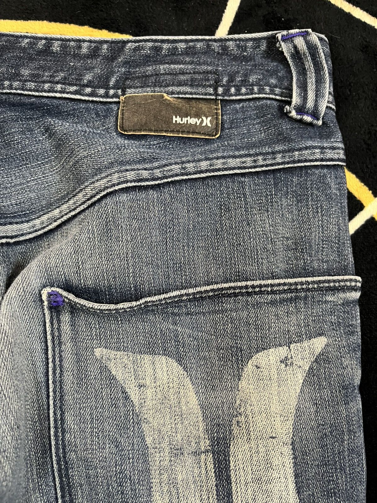 Beauty Beast × Hurley Vintage Hurley Back Big Logo Denim Size US 31 - 12 Thumbnail