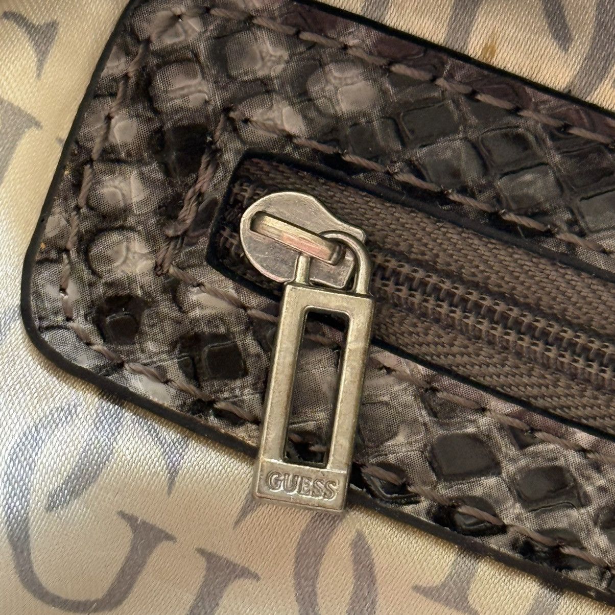 Guess 📌 Vintage Guees Monogram Y2K Juicy Vibe Handbag Size ONE SIZE - 21 Thumbnail