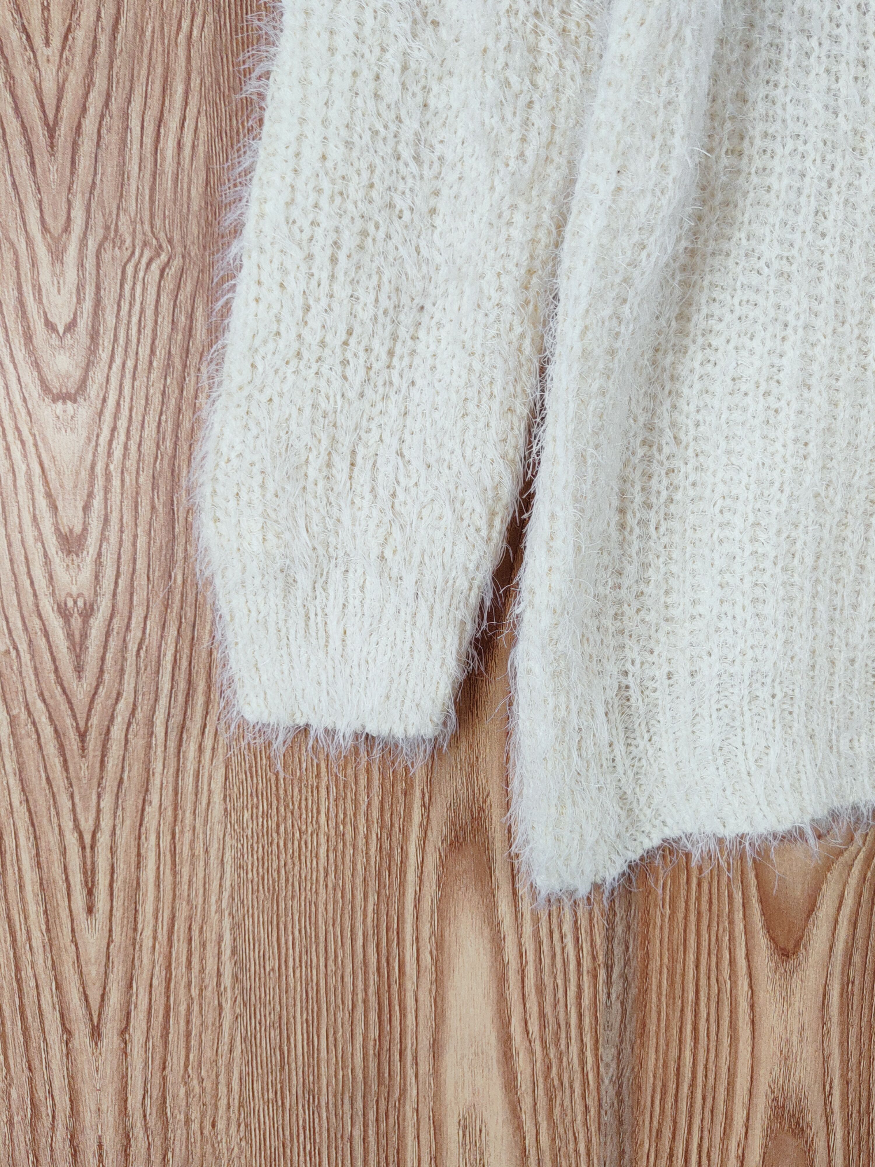 Japanese Brand × Vintage Lovepeace Ivory Shag Shaggy Fur Mohair Knitwear #W763 Size M / US 6-8 / IT 42-44 - 4 Thumbnail