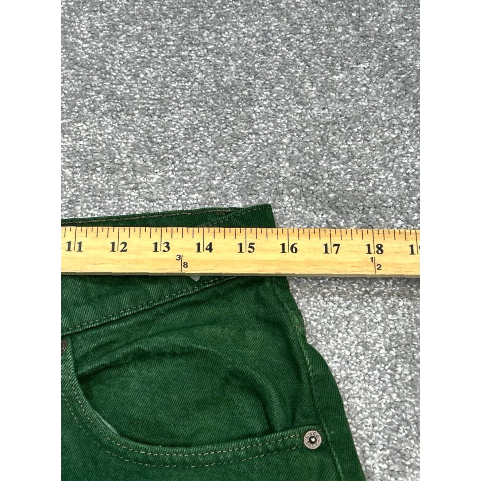 VINTAGE Levis Jeans 32x32 Mens Green Cotton Denim 5-Pocket Button Zipper Regular Straight 32 Inseam USA Made