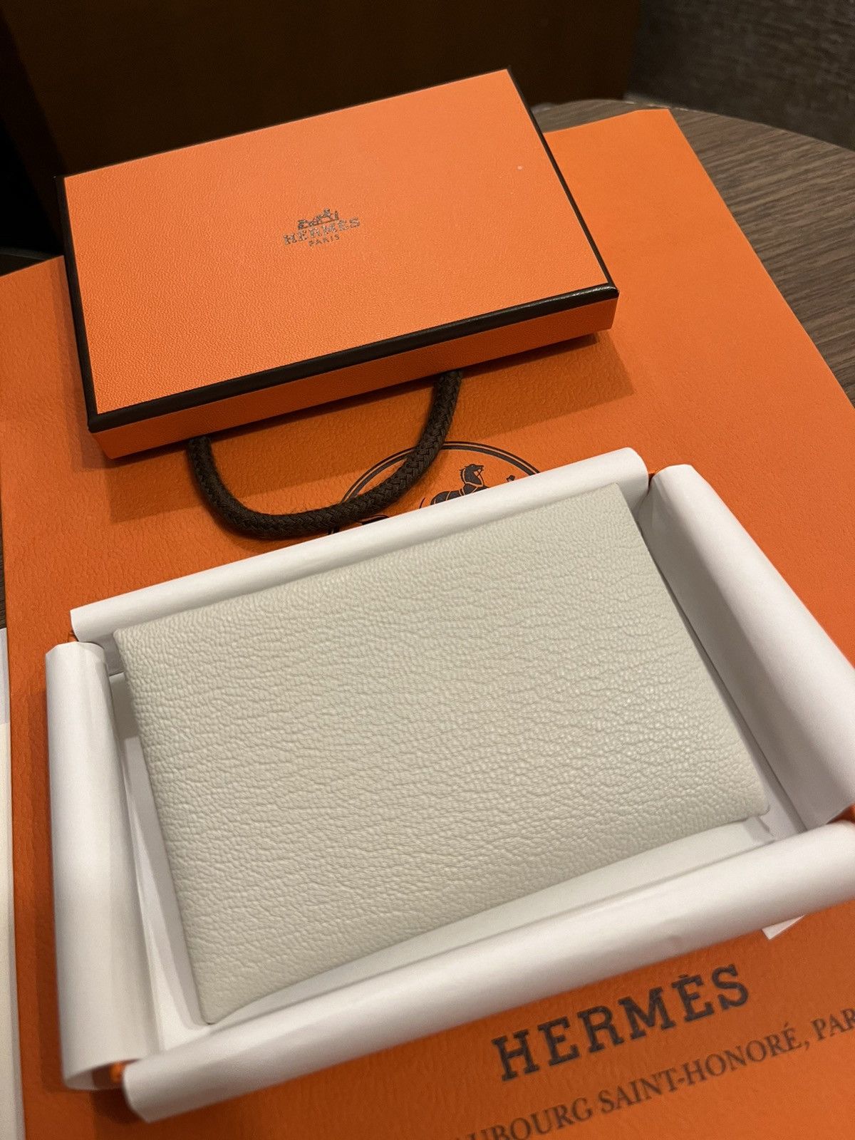 Hermes Super Rare Chèvre Mysore Hermes Calvi Wallet Mushroom Size ONE SIZE - 7 Thumbnail