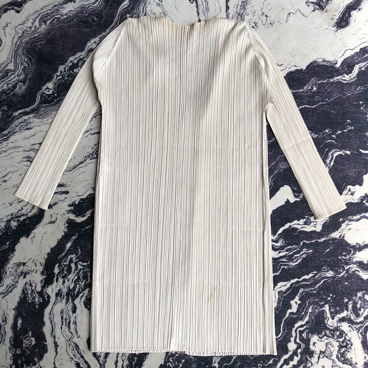 Pleats Please Issey Miyake Pleats Please Issey Miyake Pleated Dress Cardigan Size L / US 10 / IT 46 - 4 Thumbnail