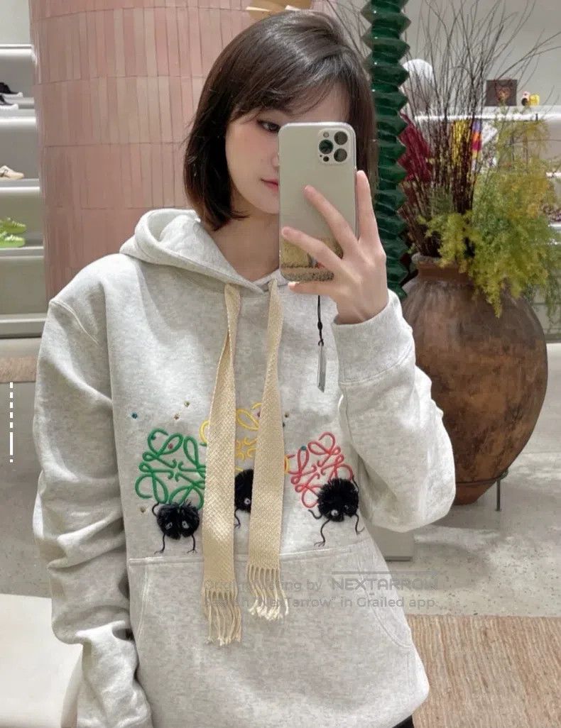 Loewe Loewe Chihiro and Chihiro co-branded hoodie Size S / US 4 / IT 40 - 7 Thumbnail