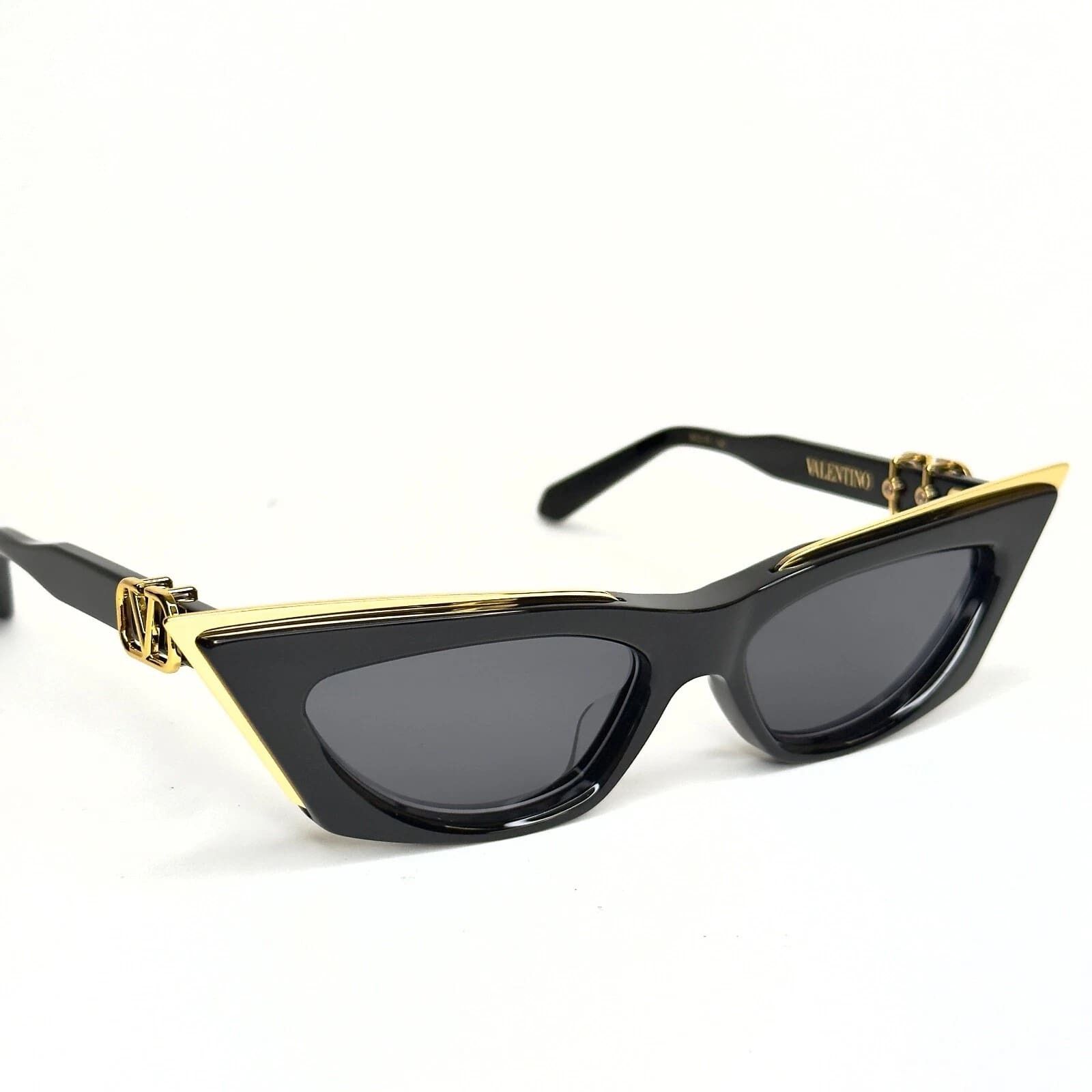 Valentino VALENTINO V GOLDCUT I VLS113 Gold VLS 113A Fashion Sunglass Size ONE SIZE - 4 Thumbnail