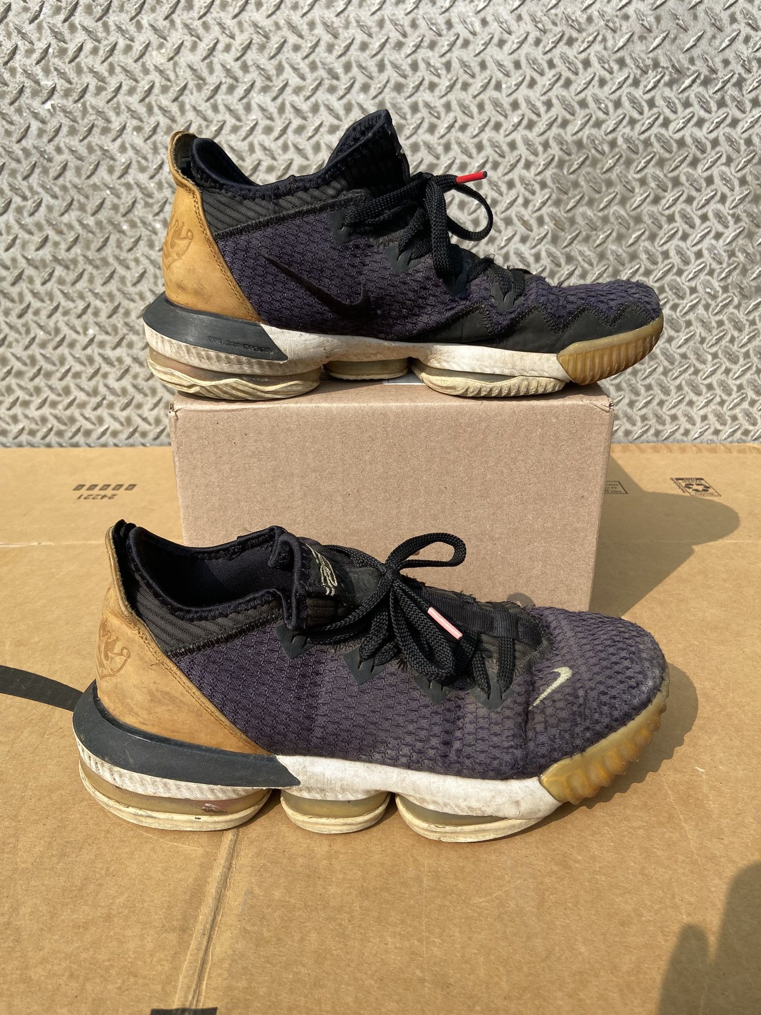 Nike Nike LeBron 16 Low Soundtrack Size 10 Size US 10 / EU 43 - 2 Thumbnail