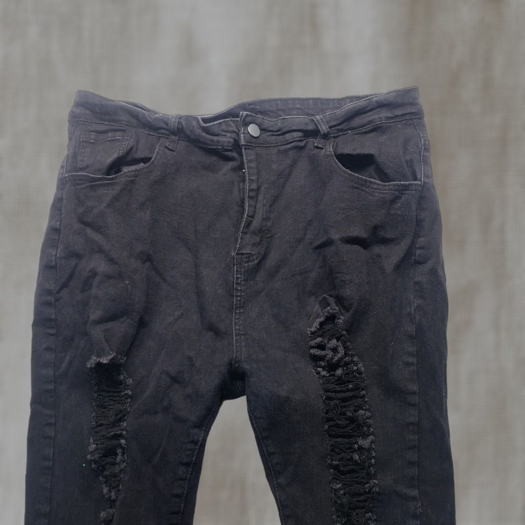 Shein SheIn Jeans Distressed Black Denim Skinny 2XL Women Adult Pants 5-Pocket Style Stretch Size 40" / US 18 - 1 Thumbnail