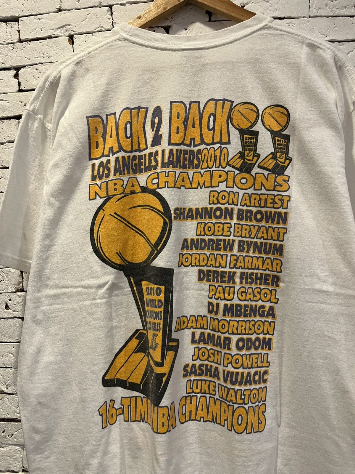 NBA Vintage 2010 NBA LA Lakers Champions T-Shirt Size US XL / EU 56 / 4 - 5 Thumbnail