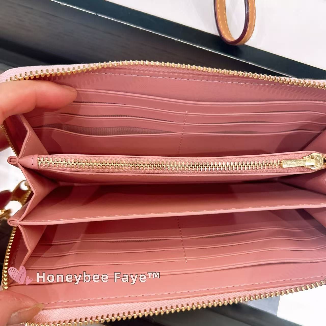 Coach Long Zip Around Wallet In Signature Canvas CEC20 Size ONE SIZE - 5 Thumbnail