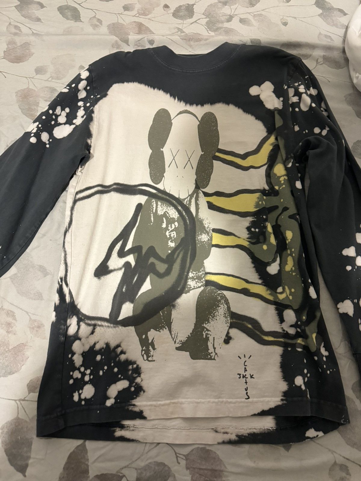 travis scott kaws fragment