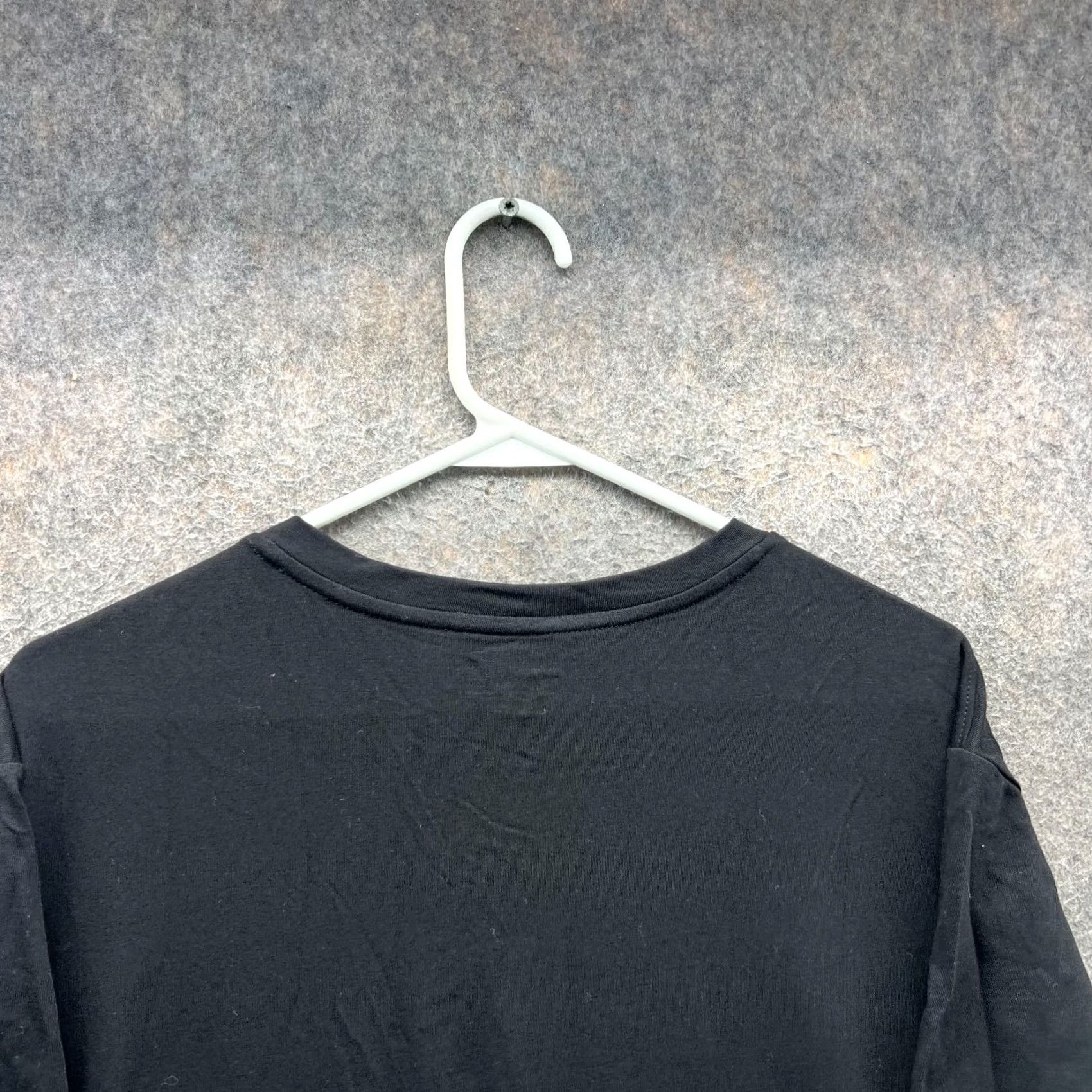 Vintage Tahari Shirt Mens XL Black V-Neck Cotton Tee Short Sleeve T-Shirt Regular Fit Casual Size US XL / EU 56 / 4 - 4 Thumbnail