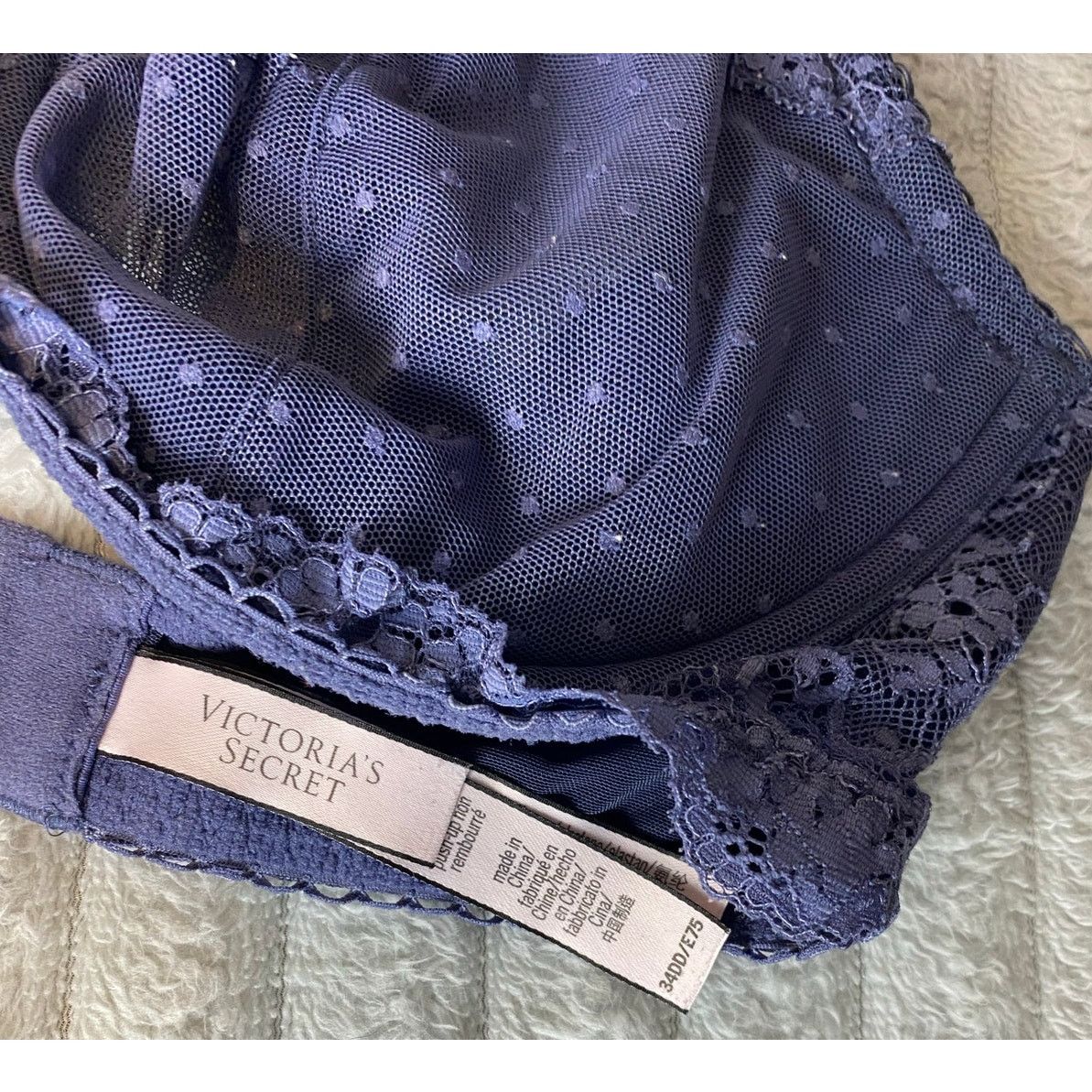 Victoria's Secret 34DD Bra Lot of (2) Victoria's Secret Blue, Maidenform Black Size ONE SIZE - 5 Thumbnail