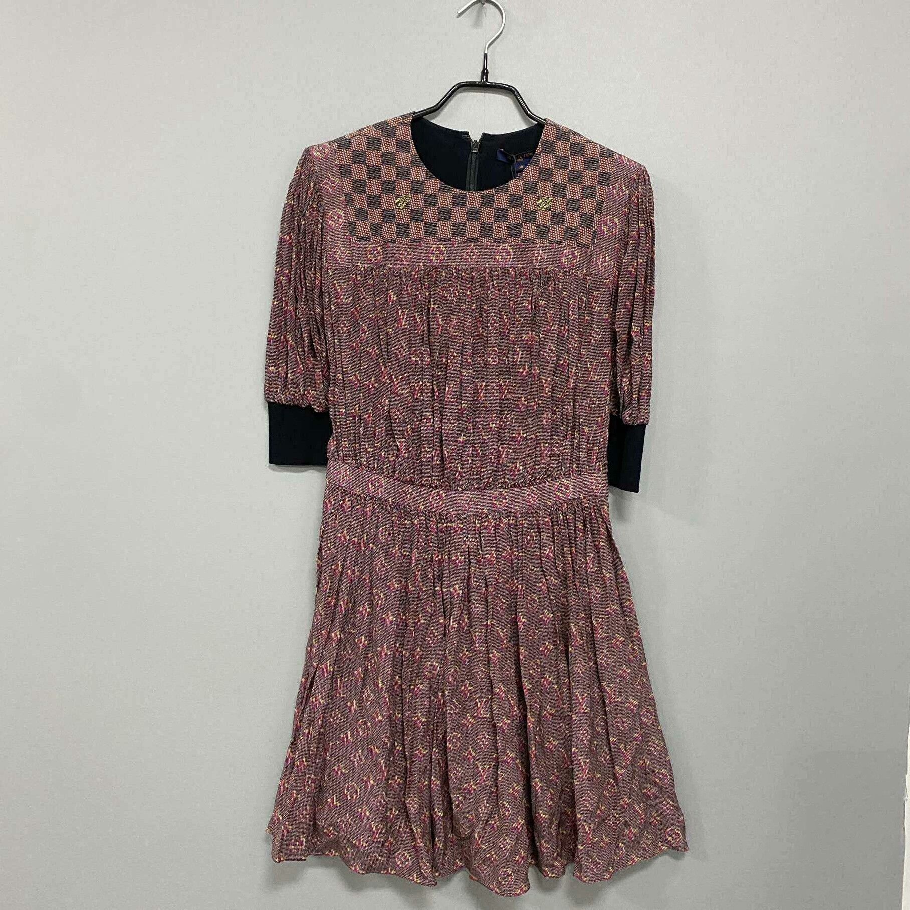 Louis Vuitton Louis Vuitton Silk Multi Dress S Women Size S / US 4 / IT 40 - 1 Thumbnail
