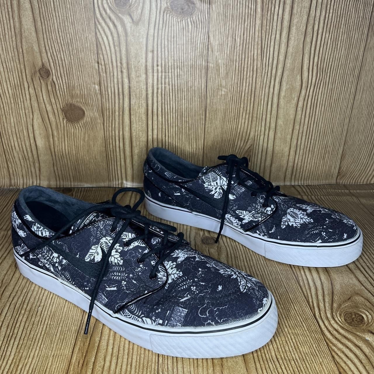 Nike Nike SB Zoom Shoe Stefan Janoski skateboarding sneakers Size US 11 / EU 44 - 2 Thumbnail