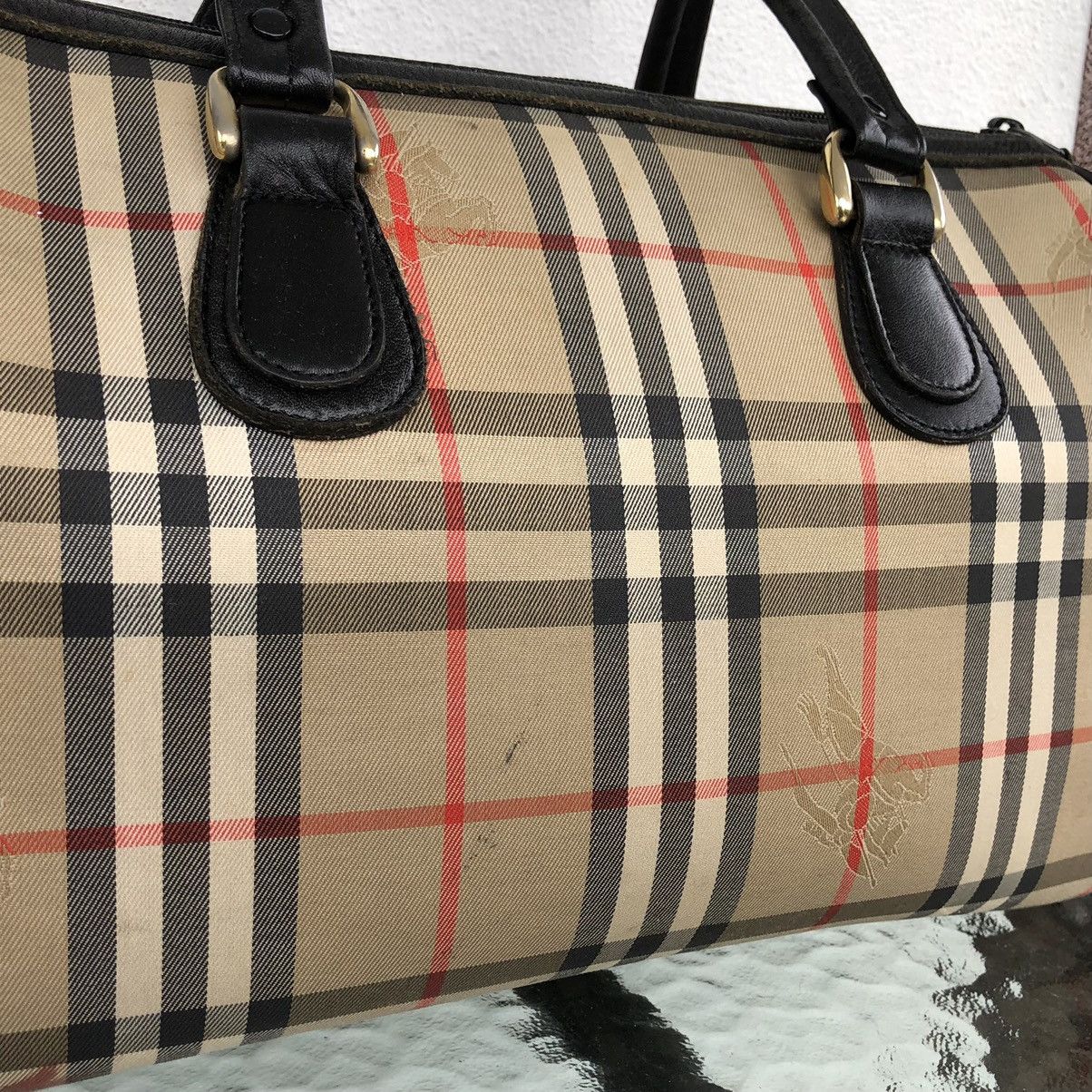 Burberry Burberry's Nova Check Pattern Logo Embossed Boston Bag Size ONE SIZE - 7 Thumbnail