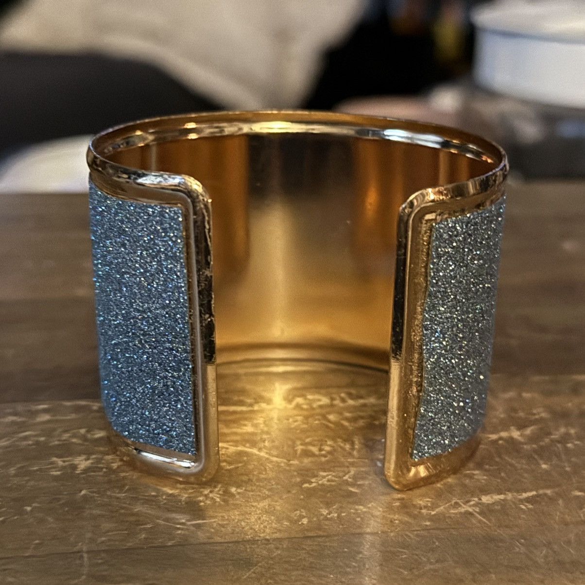 Other Gold tone blue glitter wide cuff bangle bracelet Size ONE SIZE - 4 Thumbnail