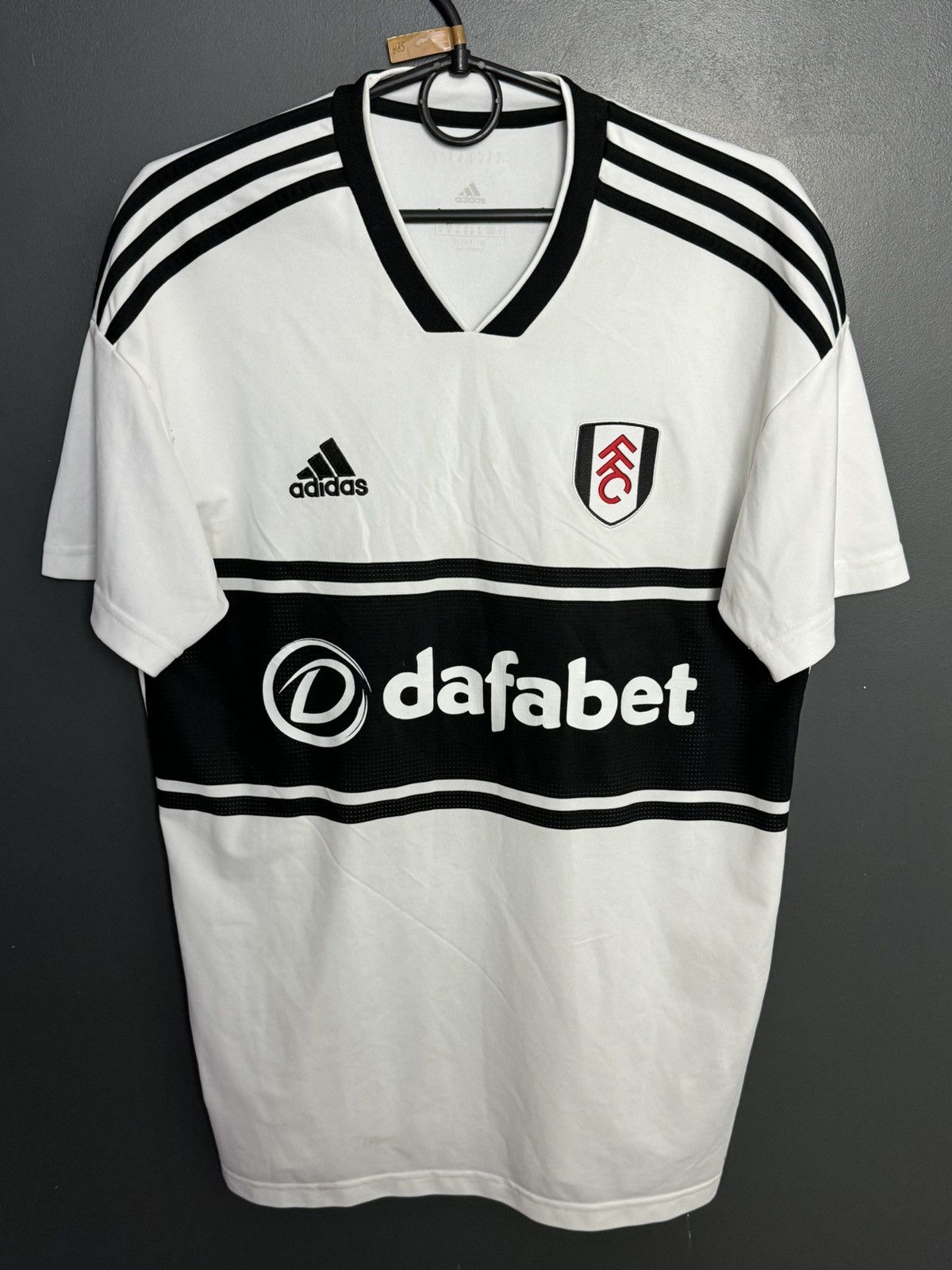 Adidas Fulham 18/19 Home Football Jersey Size US M / EU 48-50 / 2 - 1 Thumbnail