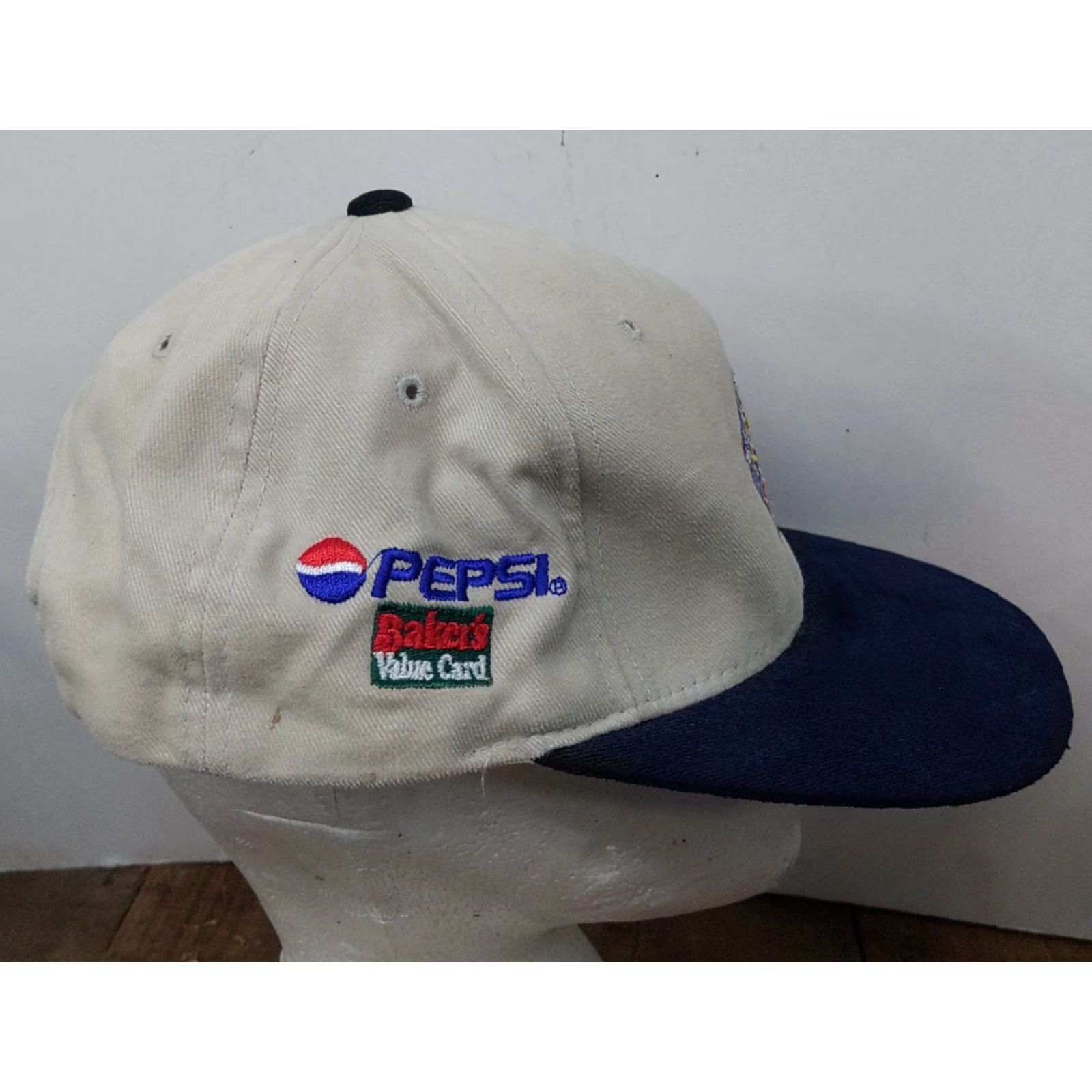 New Era VINTAGE New Era College World Series Logo Hat Adult Baseball Cap Beige 100% Cotton Adjustable The Road to Omaha Mens Women? Size ONE SIZE - 6 Thumbnail