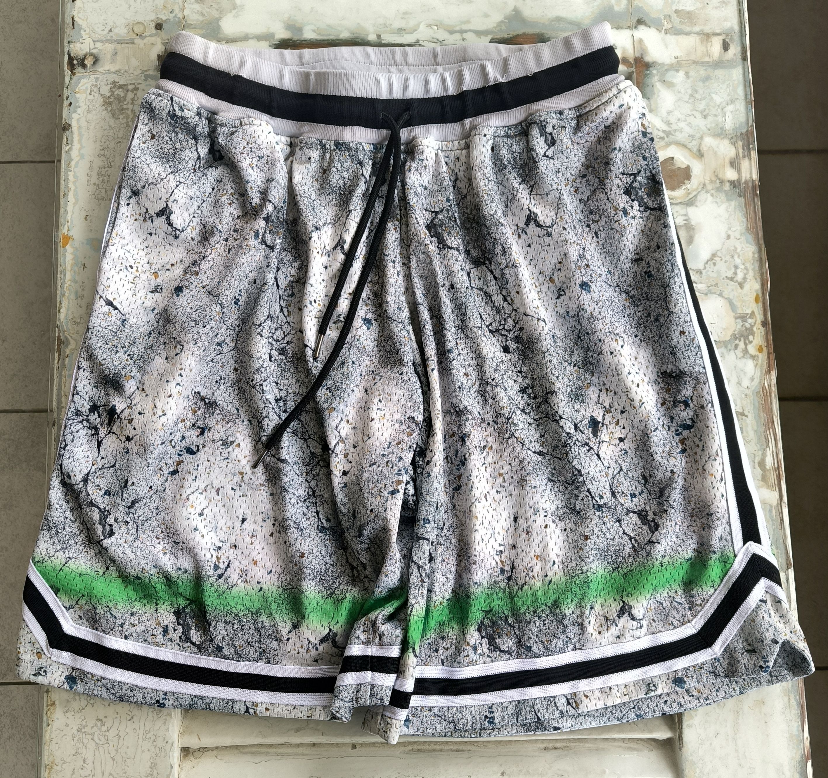 John Elliott John Elliott Game Shorts in Highway Spray Size 2 Size US 30 / EU 46 - 2 Thumbnail