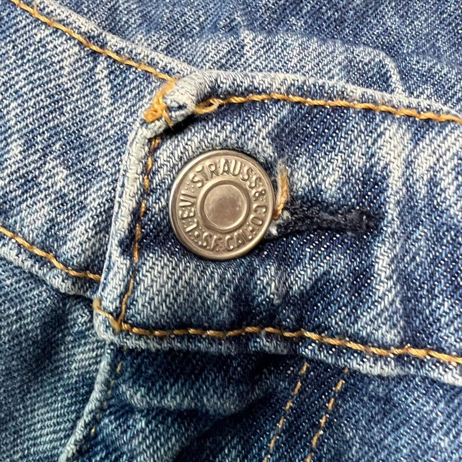 Levi's × Vintage Levi's 541 Jeans 37x29 Taper Light Wash American Denim Pants Size US 37 - 2 Thumbnail