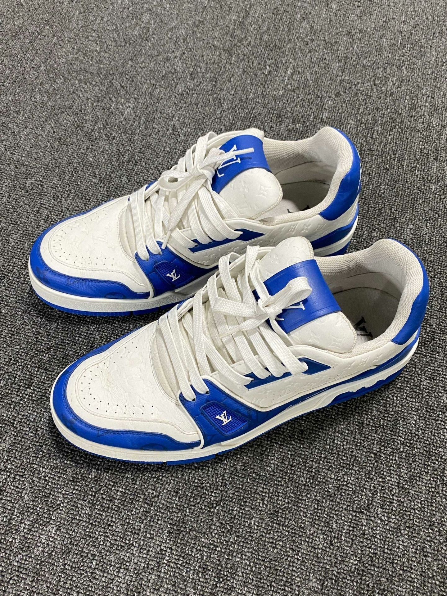 Louis Vuitton Louis Vuitton Training Blue Lowtop Sneakers 9.5 Men Size US 9.5 / EU 42-43 - 1 Thumbnail