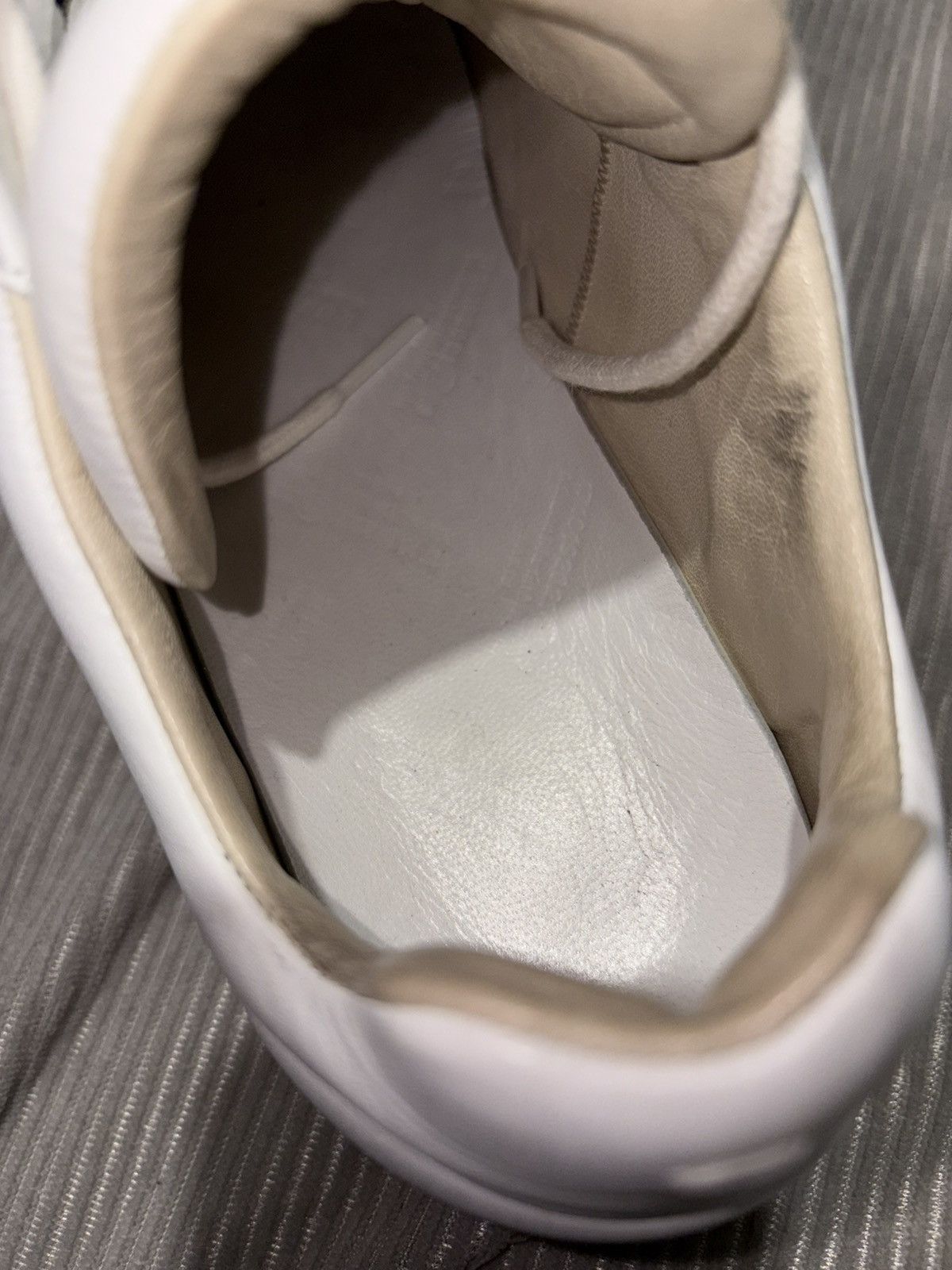 Maison Margiela 40 Maison Margiela Future Low White Leather Sneaker Trainer Size US 7 / EU 40 - 7 Thumbnail