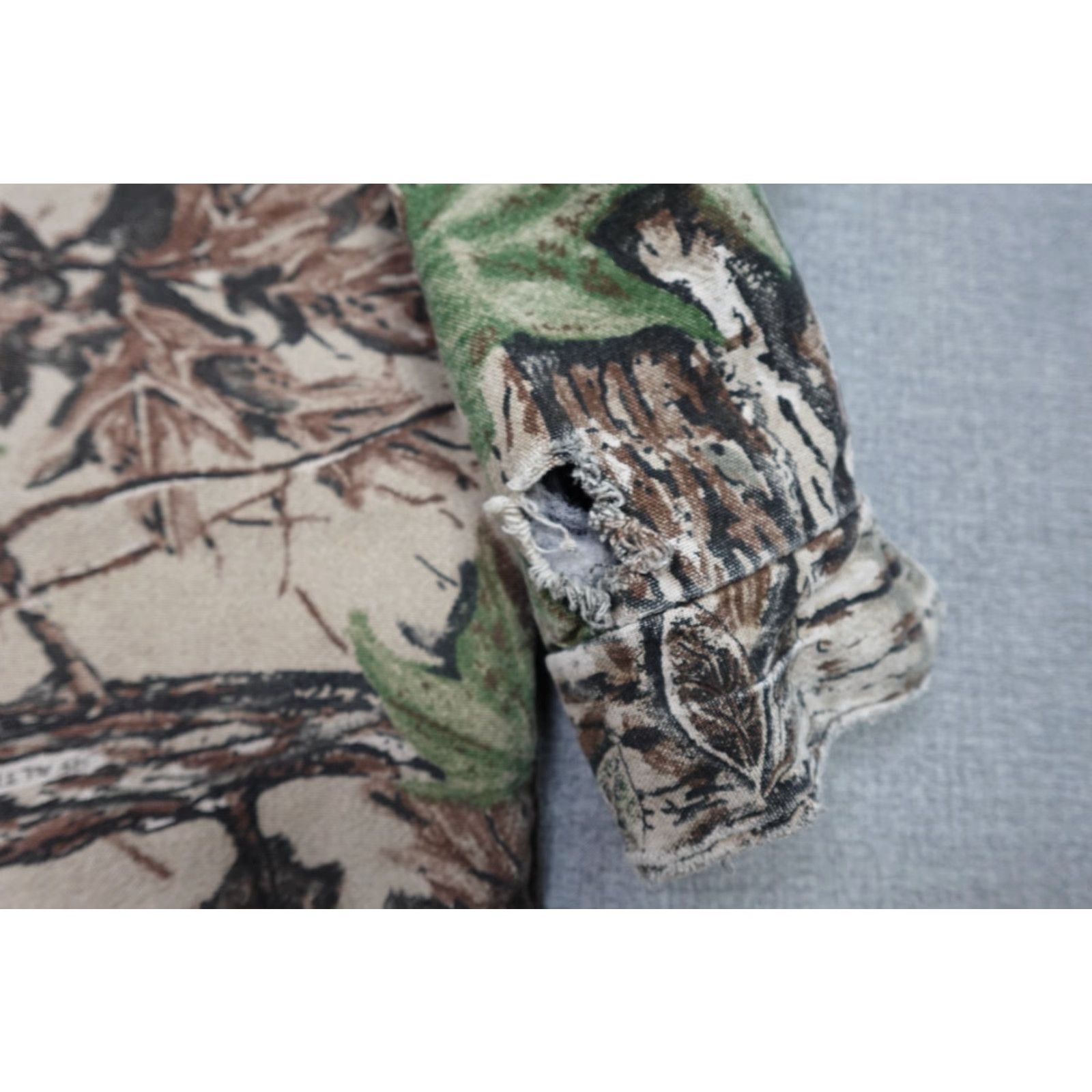 Vintage VINTAGE Cabela's Camouflage Flannel Shirt Mens L Brown Quilted Heavyweight Long Sleeve Button-Up Collar-Down Outdoorsy 90s Theme Mens Size US L / EU 52-54 / 3 - 4 Thumbnail