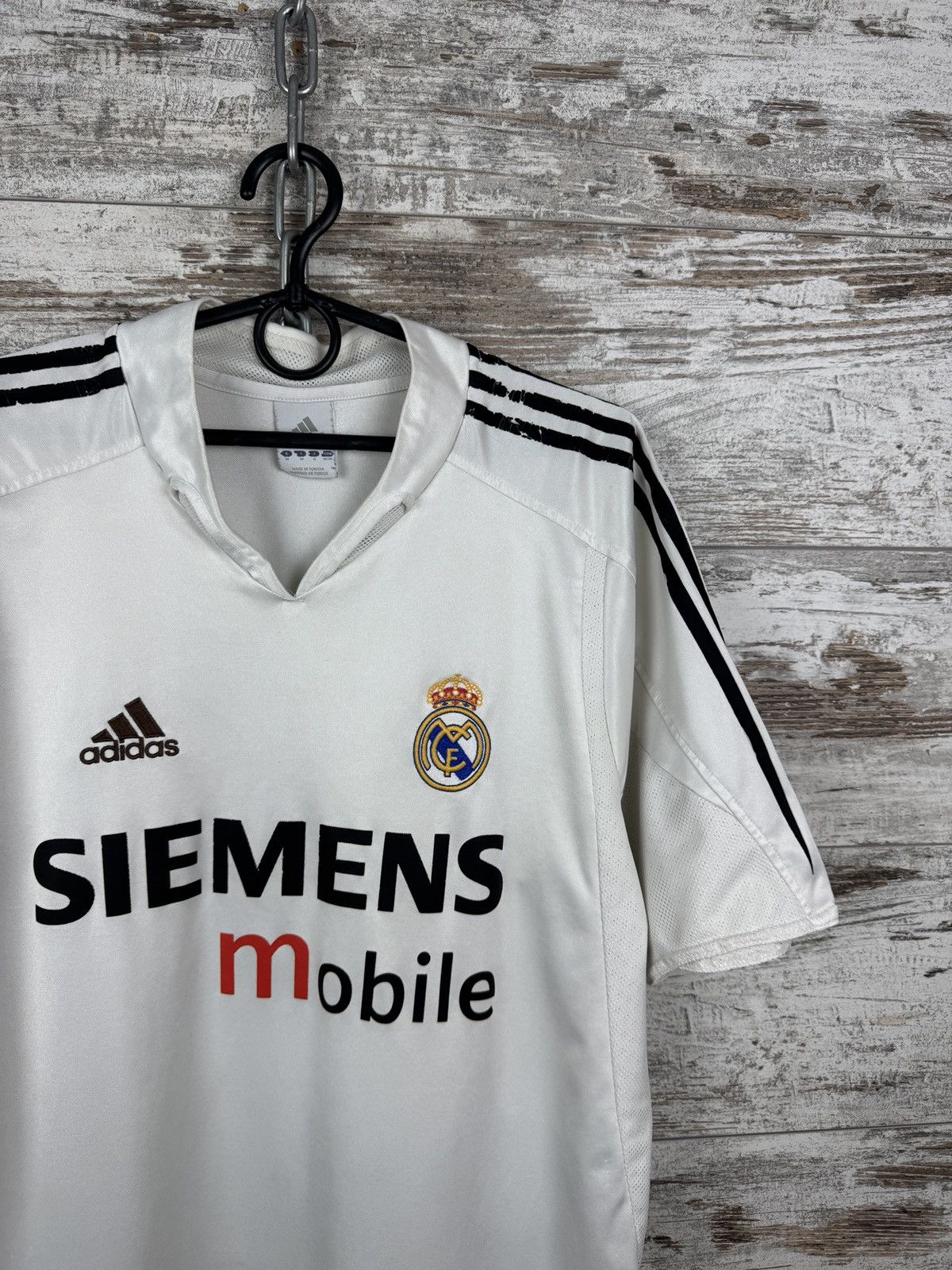 Adidas Mens Vintage Adidas Real Madrid 2003/04 home t-shirt jersey Size US M / EU 48-50 / 2 - 2 Thumbnail