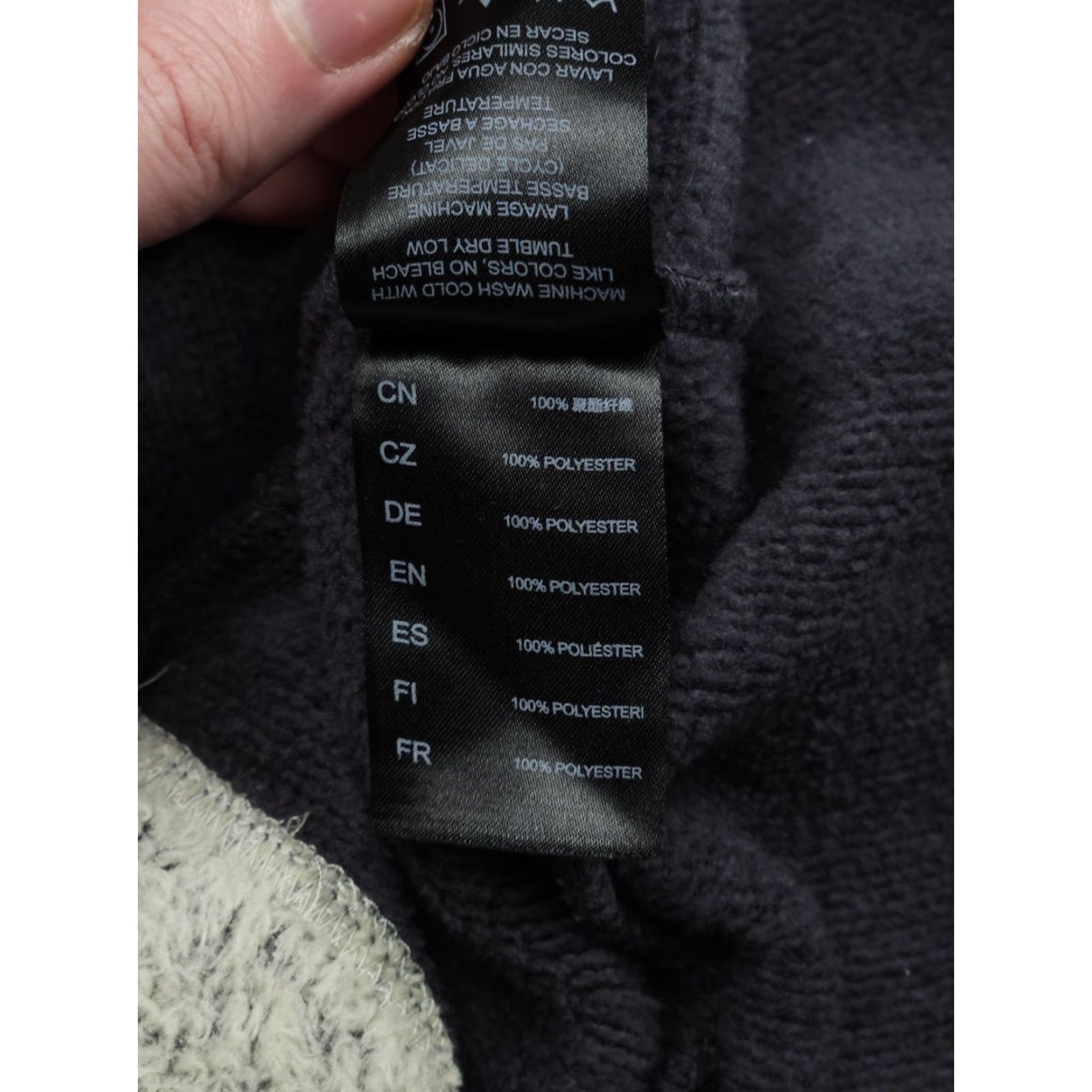 Vintage Kuhl Alaska Sweater Women's M 1/4 Gray Purple Fleece Lined Mock Neck Pullover Logo 1/4 Zip Garment: Sweater Casual Size M / US 6-8 / IT 42-44 - 7 Thumbnail