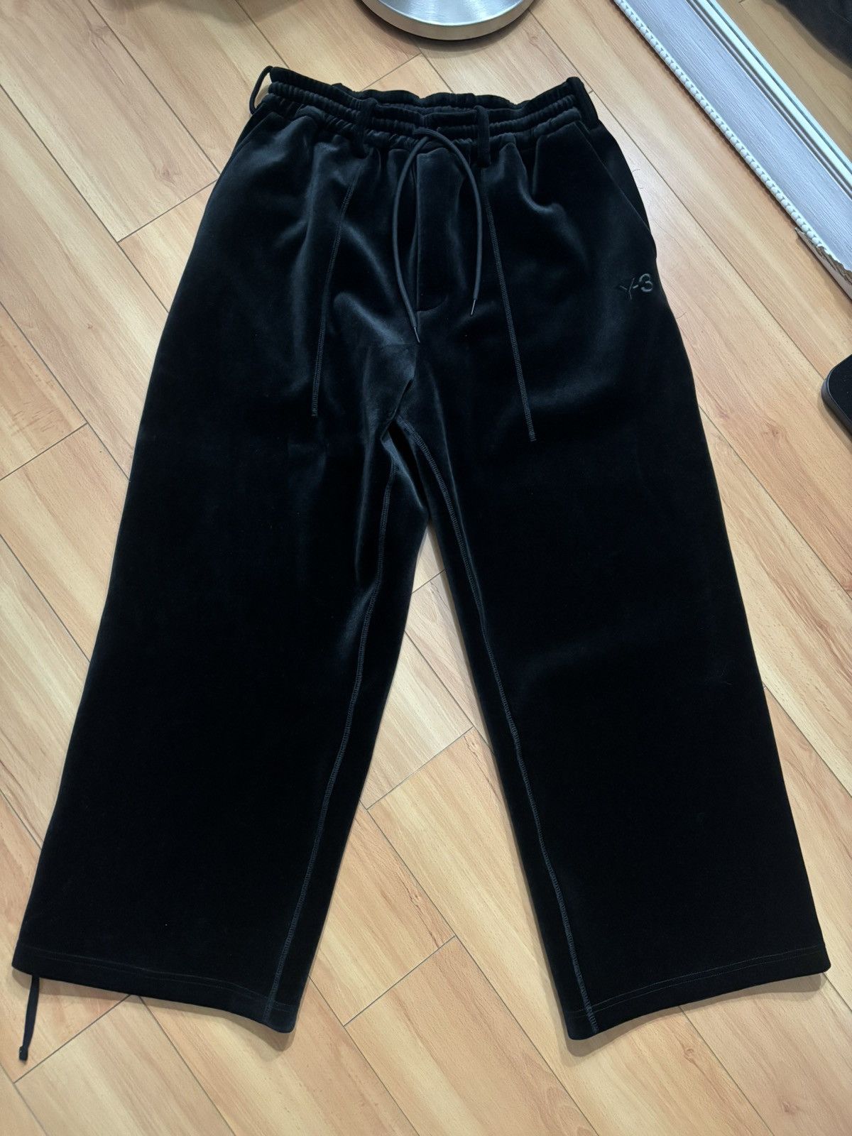 Y-3 Y-3 Velour Sweatpants Size US 33 - 1 Thumbnail