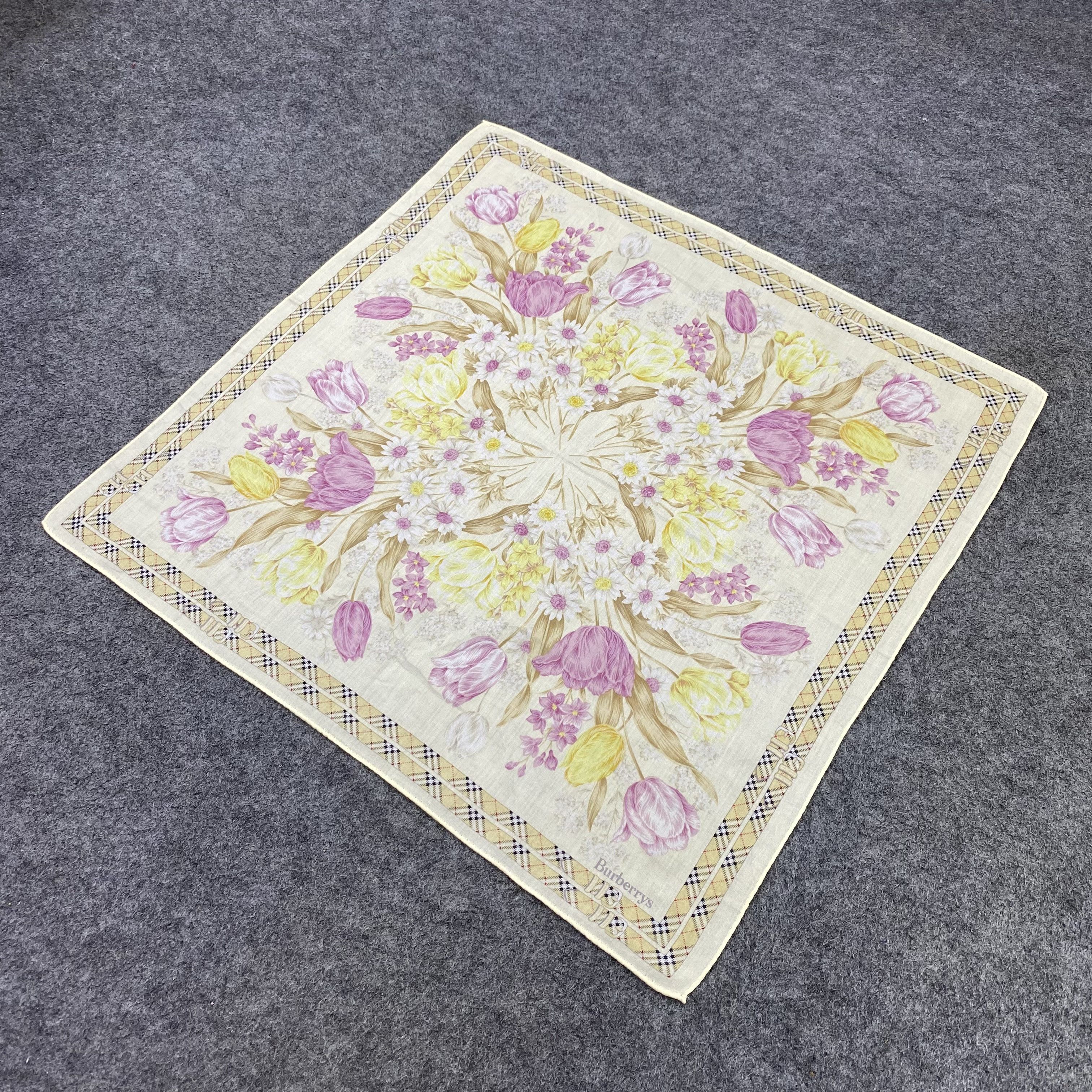 Burberry Vintage Burberry Handkerchief / Bandana / Neckerchief-B2312 Size ONE SIZE - 4 Thumbnail