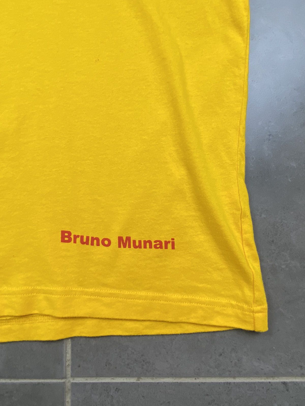 Uniqlo Bruno Munari UNIQLO t shirt Size US L / EU 52-54 / 3 - 3 Thumbnail