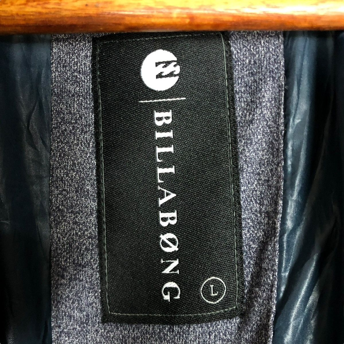 Billabong Vintage Billabong Puffer Jacket Hoodie Button Up Surf Style Size US M / EU 48-50 / 2 - 10 Thumbnail