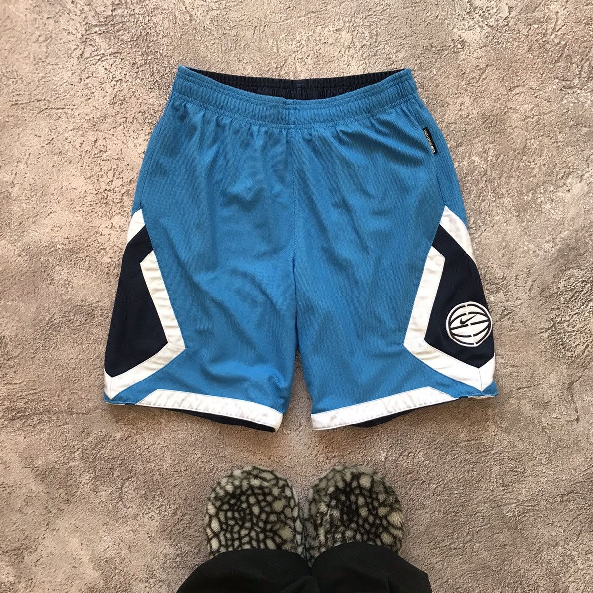 vintage Nike shorts bilateral swoosh streetwear basketball