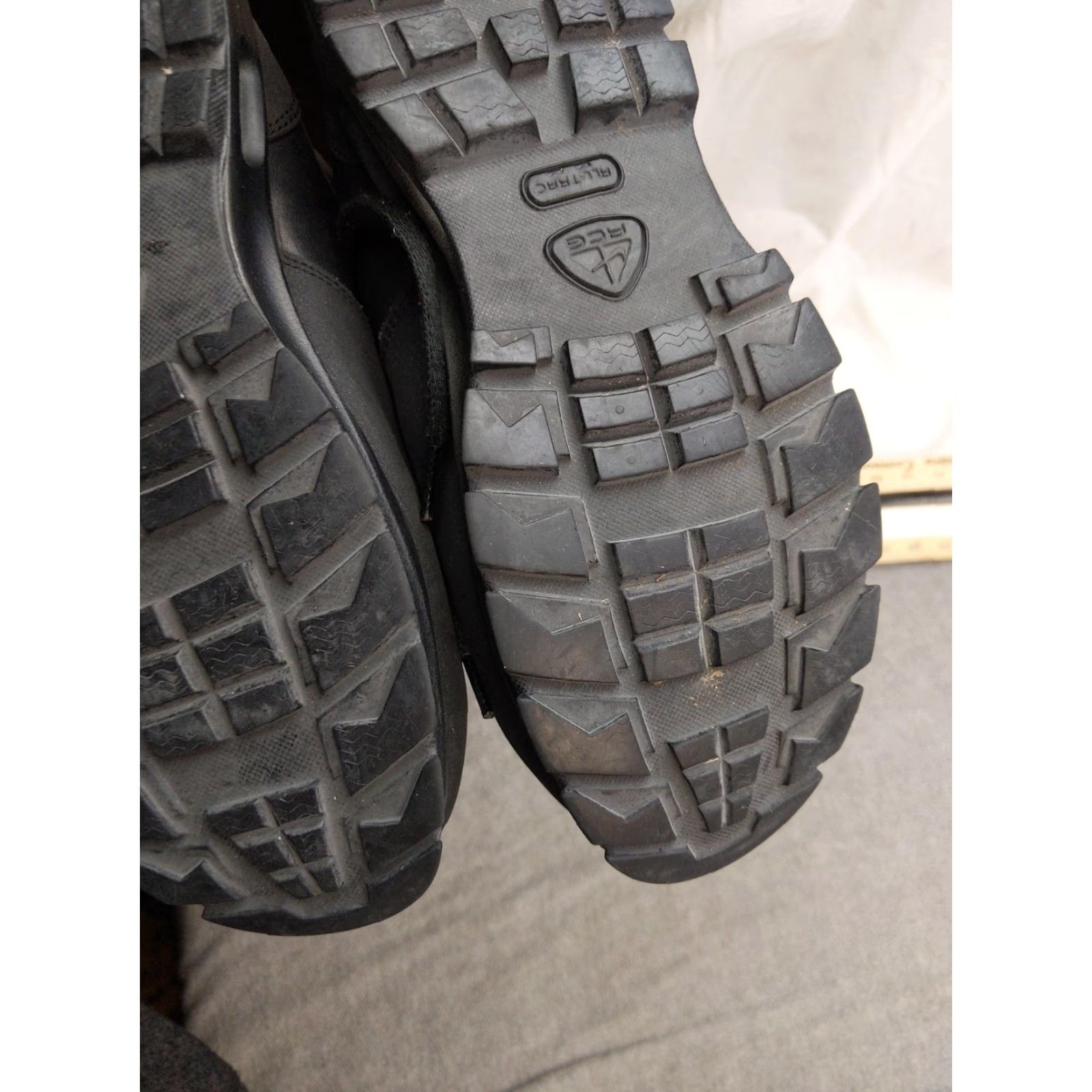 Nike Nike ACG Combat Hiking Boots Mens 9 Black Leather Zoom All-Trac Boots 42.5 365970-090 Size US 9 / EU 42 - 7 Thumbnail