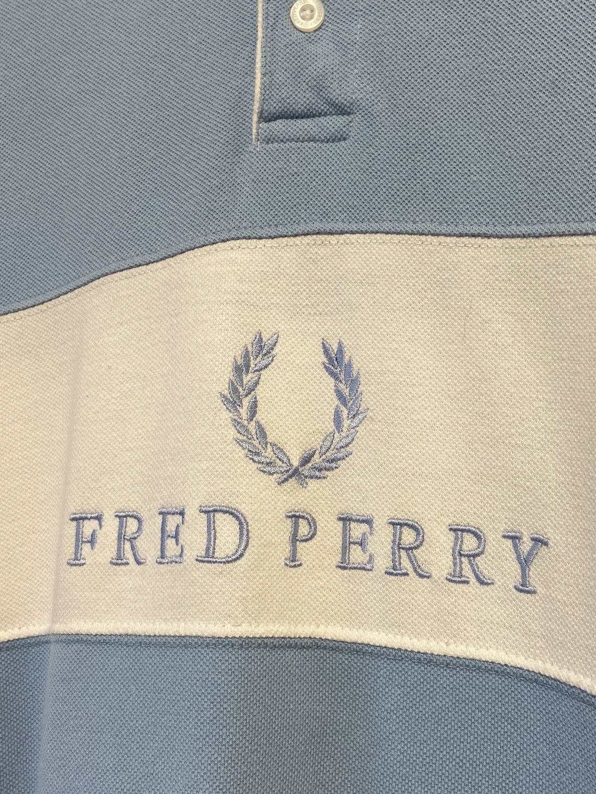 Fred Perry 💥Fred Perry Polo big white with a blue stripe Size US XL / EU 56 / 4 - 8 Thumbnail