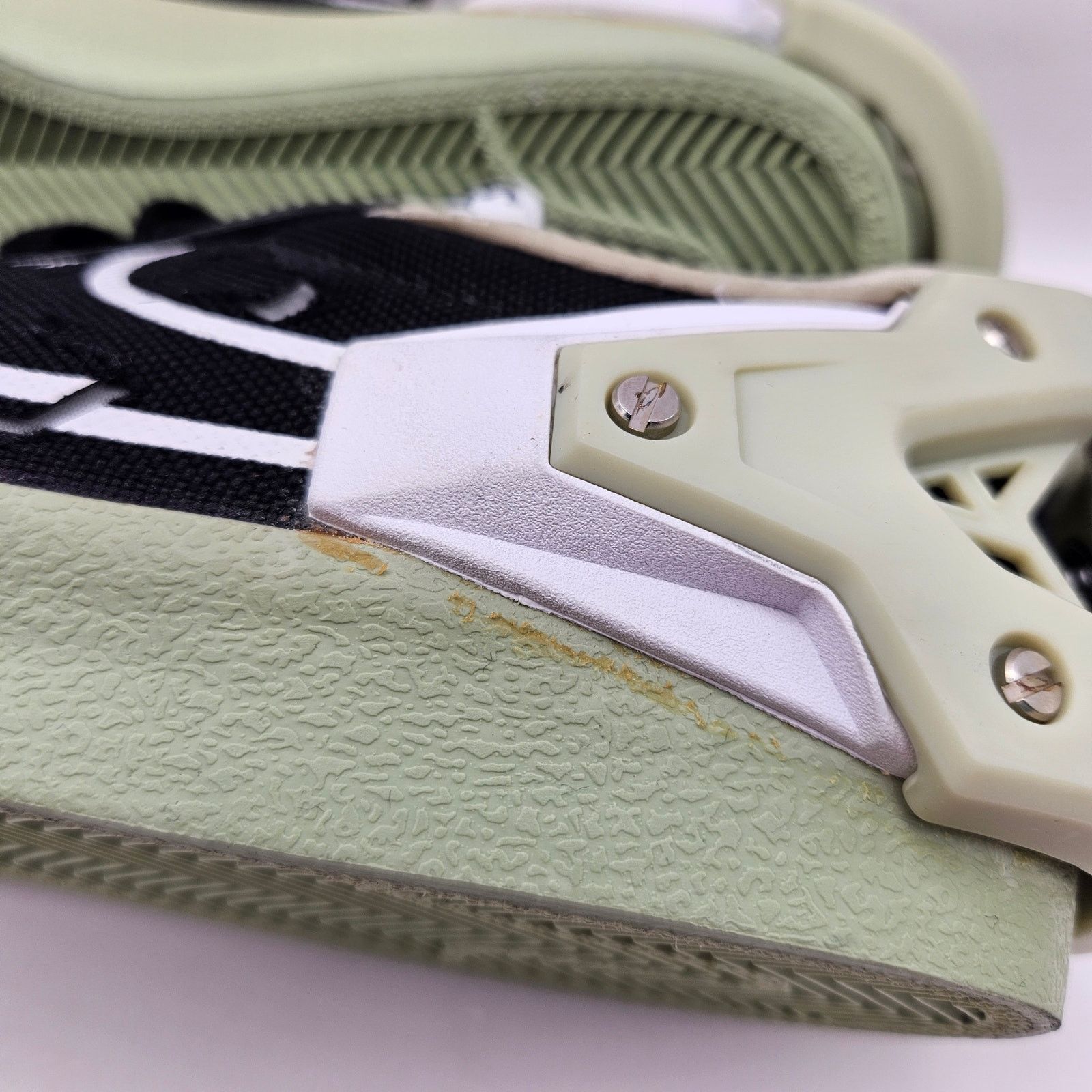 Nike NIKE X ACRONYM MEN'S 6 BLAZER LOW OLIVE AURA GLUE DISCOLORED Size US 6 / EU 39 - 7 Thumbnail