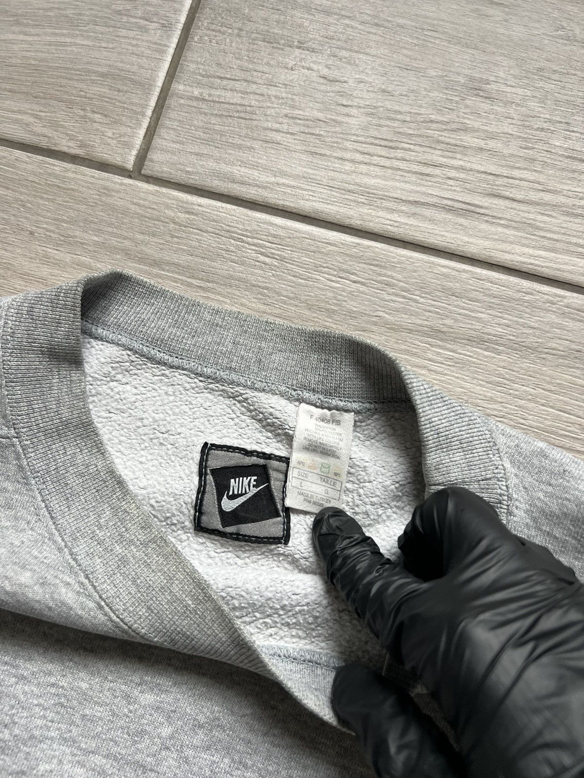 Nike 🩶Nike Vintage Sweatshirt Mini Logo Designer 90s Size US L / EU 52-54 / 3 - 8 Thumbnail