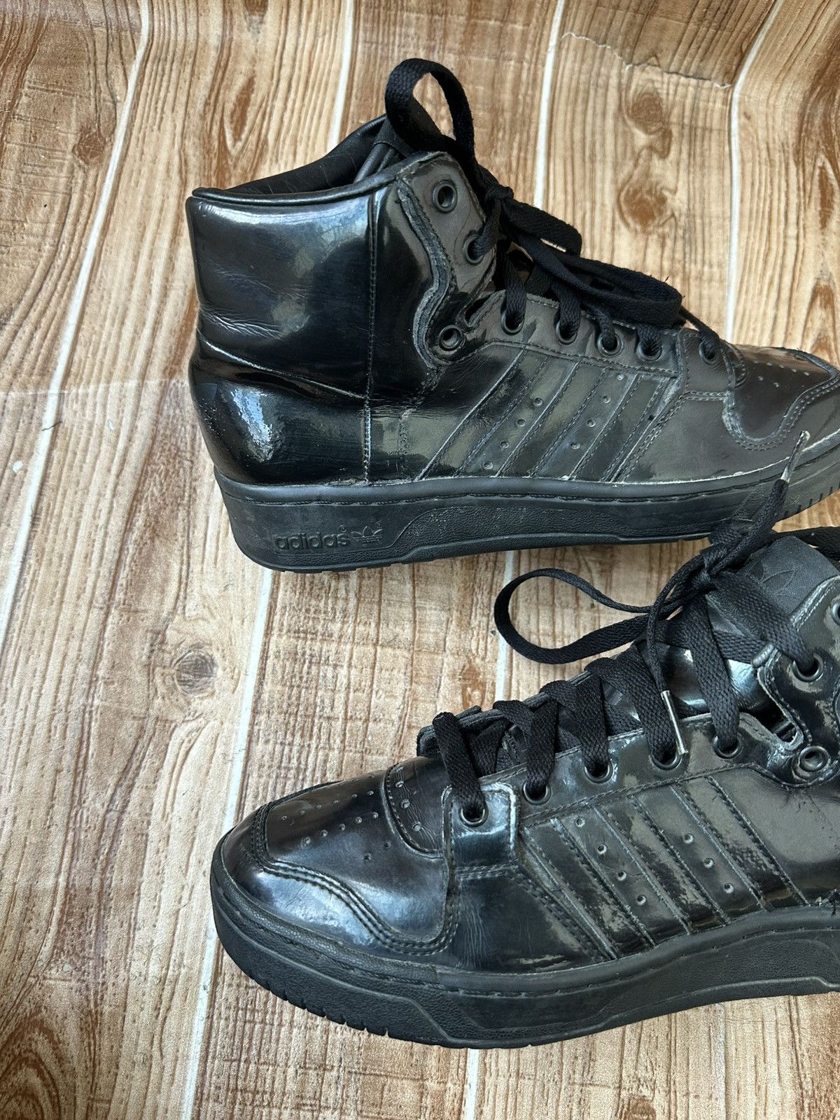 Adidas × Jeremy Scott Ss13 Adidas Jeremy Scott JS Wings 2.0 Patent Black Size US 6.5 / EU 39-40 - 14 Thumbnail