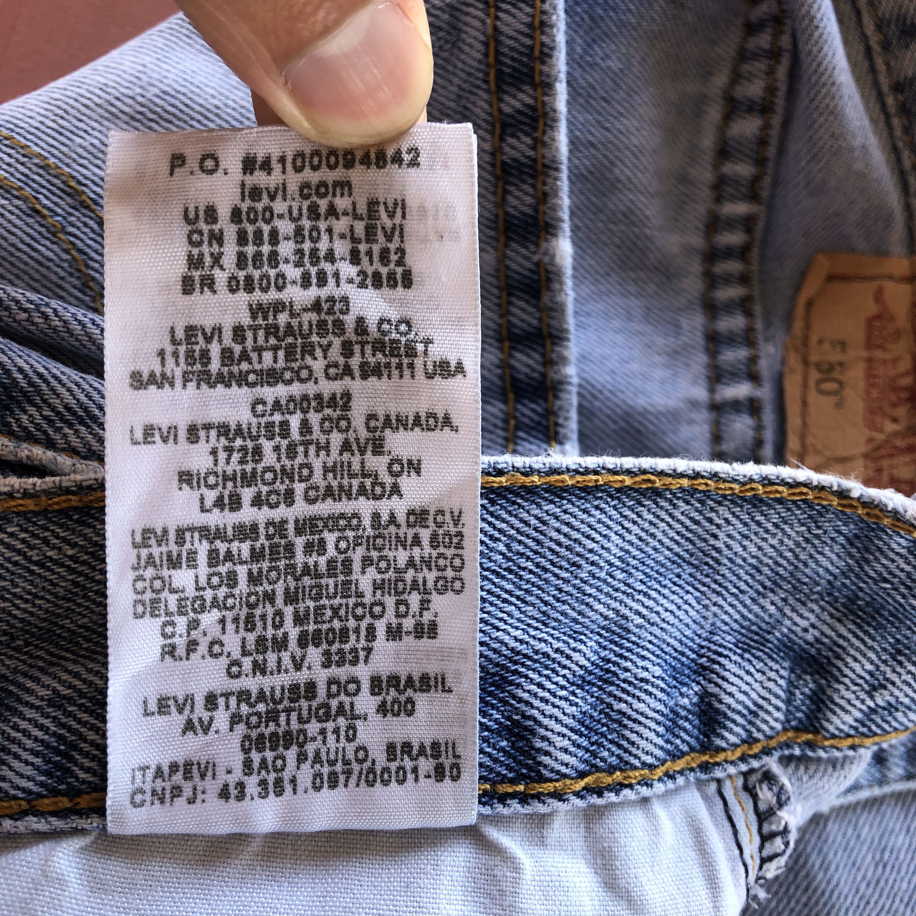 Levi's Vintage Levis 560 Baggy Faded Jeans Levi's Distressed Denim Size US 34 / EU 50 - 7 Thumbnail