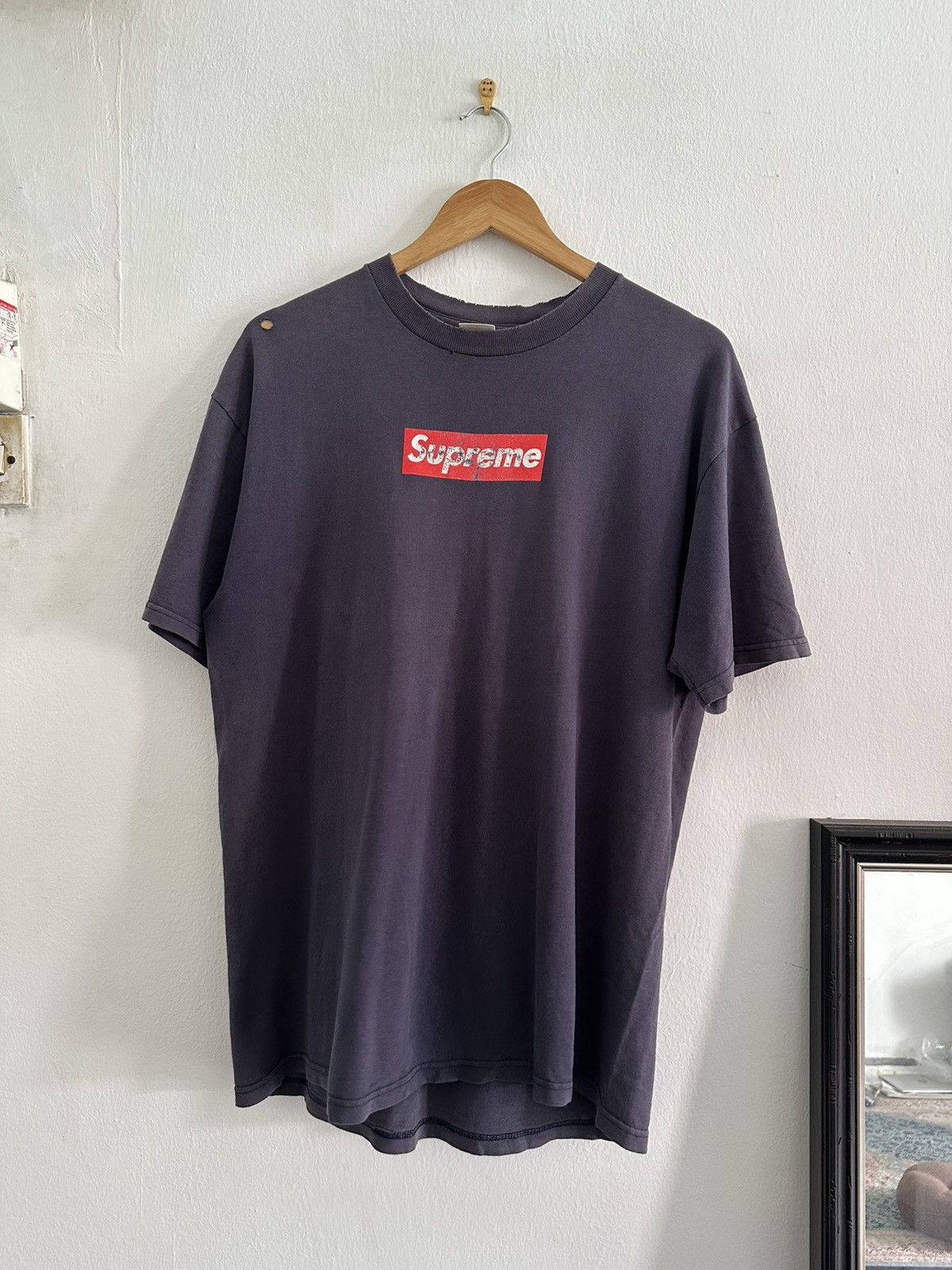 Supreme Supreme Distressed Box Logo tee Size US L / EU 52-54 / 3 - 1 Thumbnail