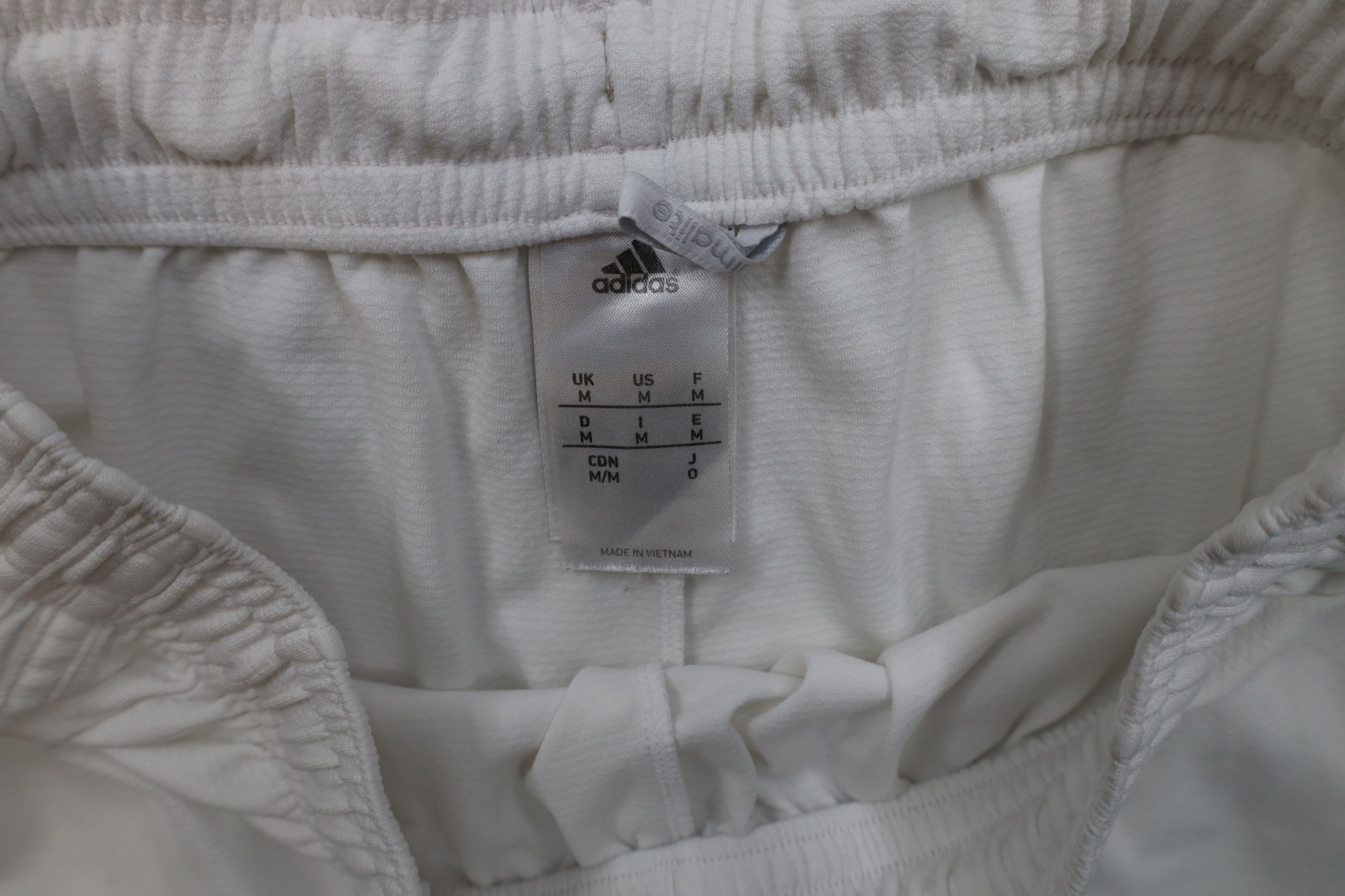 Adidas × Vintage Vintage Adidas Above Knee Running Jogging Soccer Shorts Size US 34 / EU 50 - 7 Thumbnail