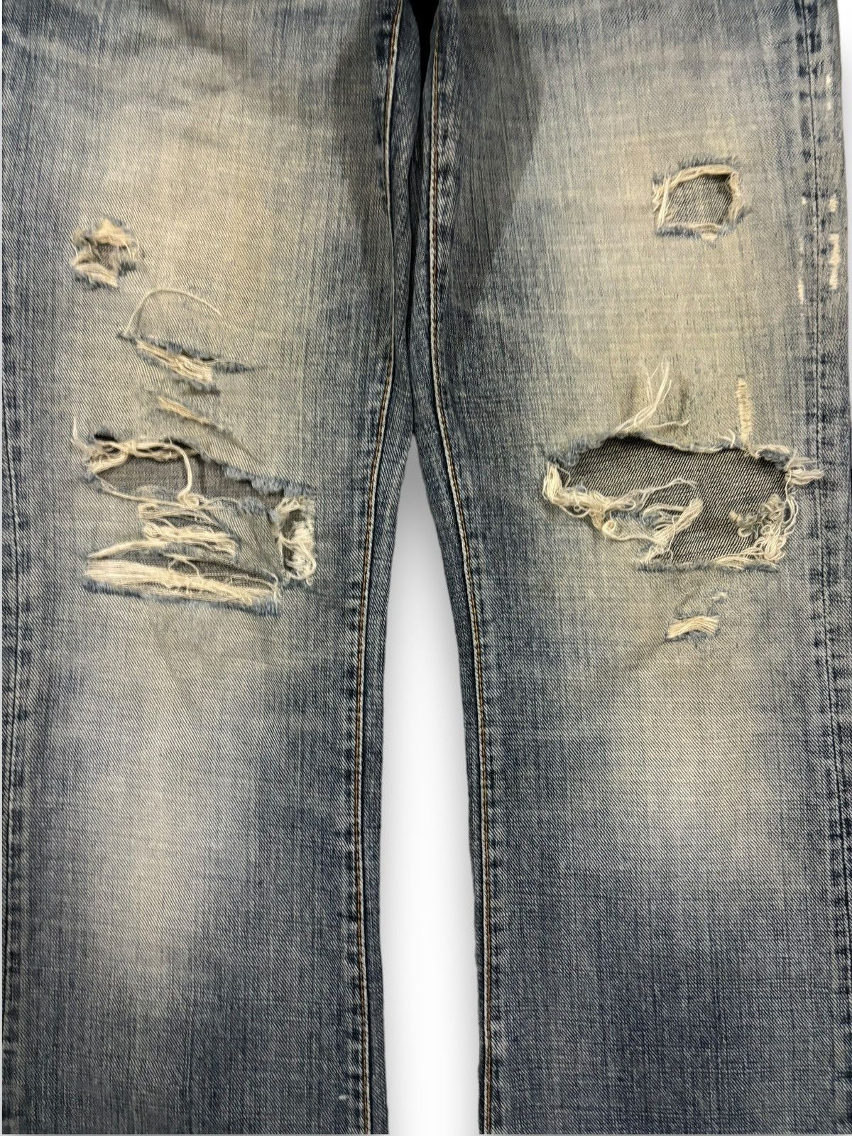 Tornado Mart Vintage Japanese Brand Mud Wash Flare Destroyed Grunge Jeans Size US 30 / EU 46 - 6 Thumbnail