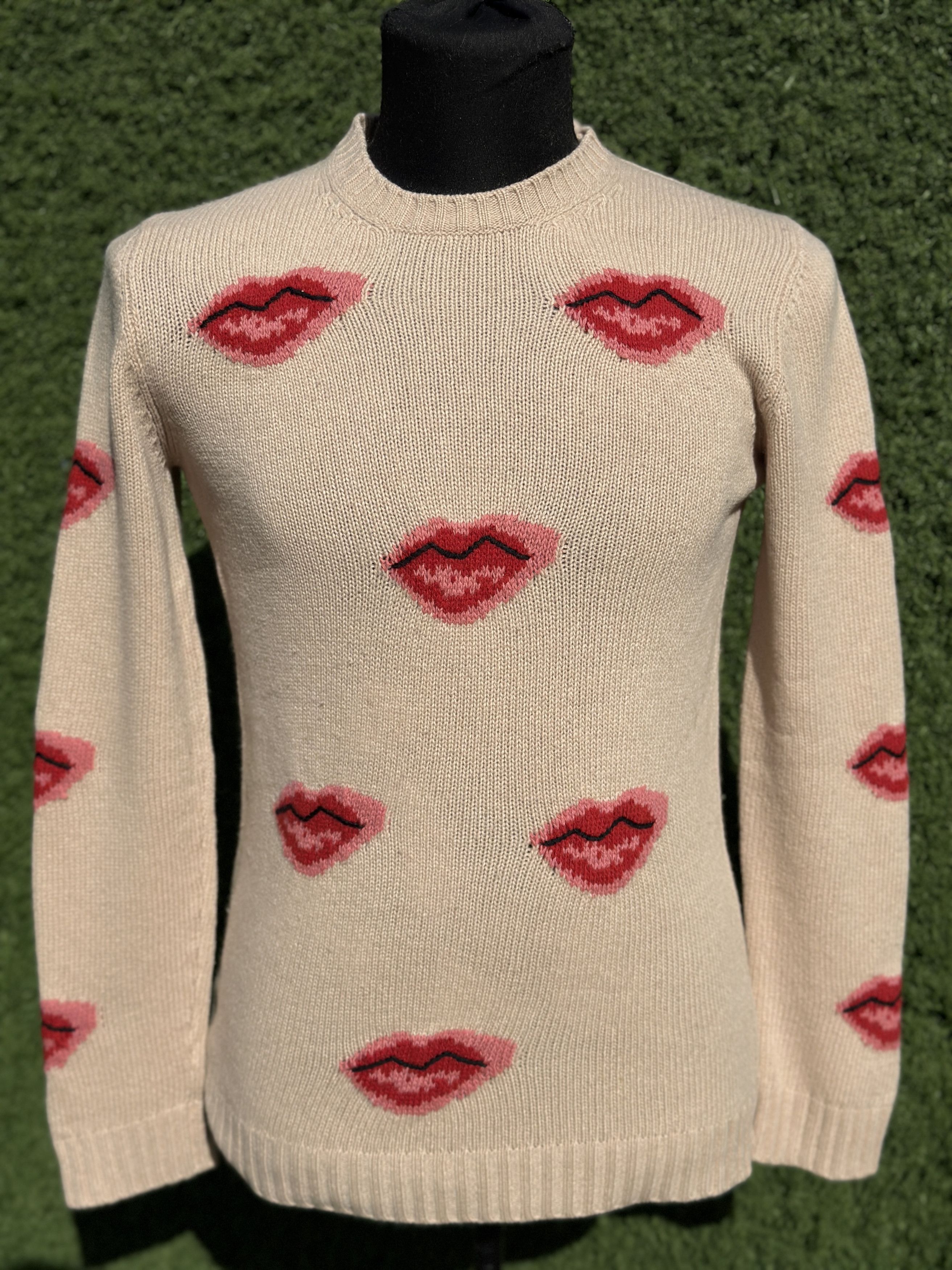 Prada Prada Lips Pattern Wool Cashmere Knit Sweater Size 42 IT Size M / US 6-8 / IT 42-44 - 2 Thumbnail