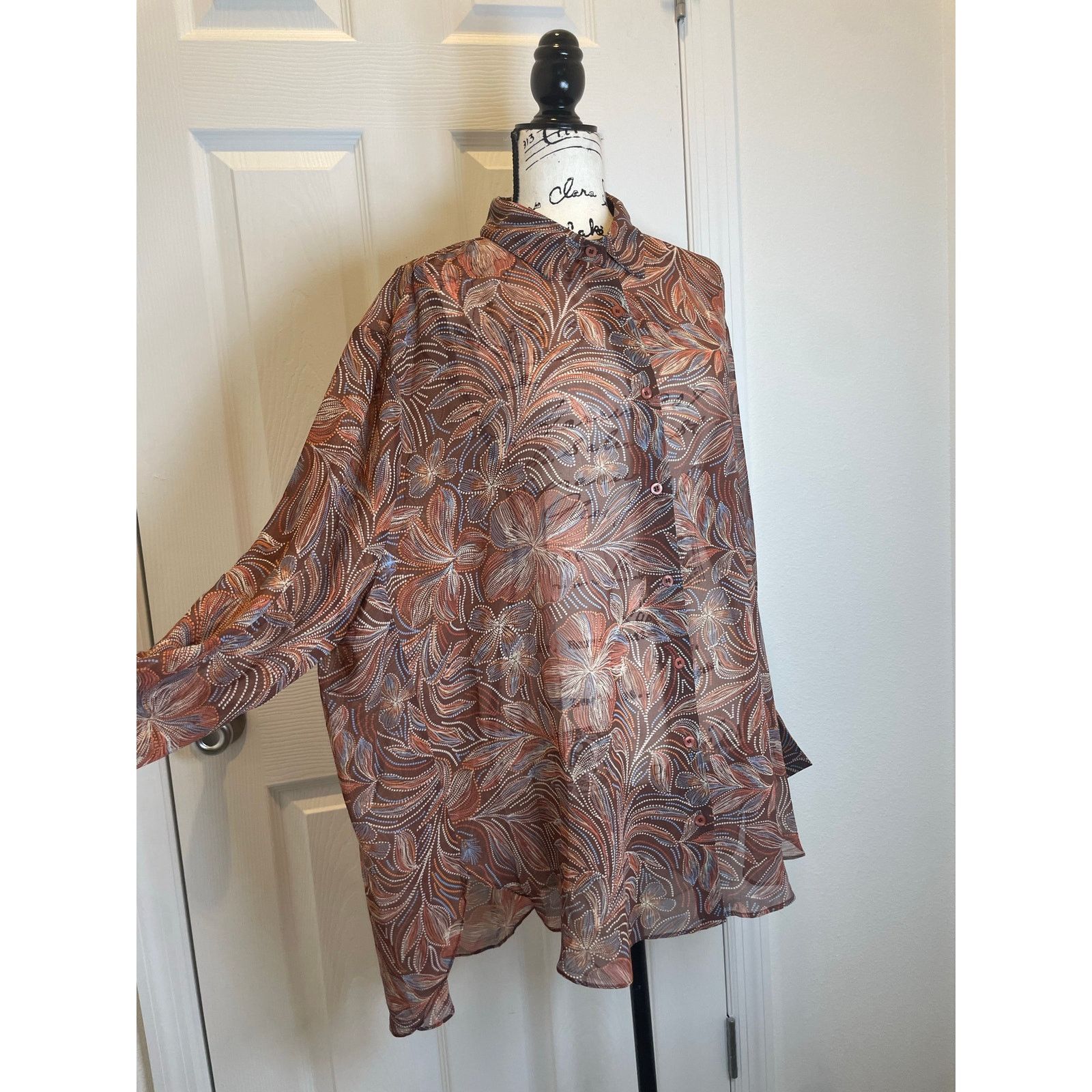 & Other Stories NEW OLIVACEOUS BLOUSE BOHO CHIC OVERSIZED SZ M BROWN FLORAL Size M / US 6-8 / IT 42-44 - 13 Thumbnail