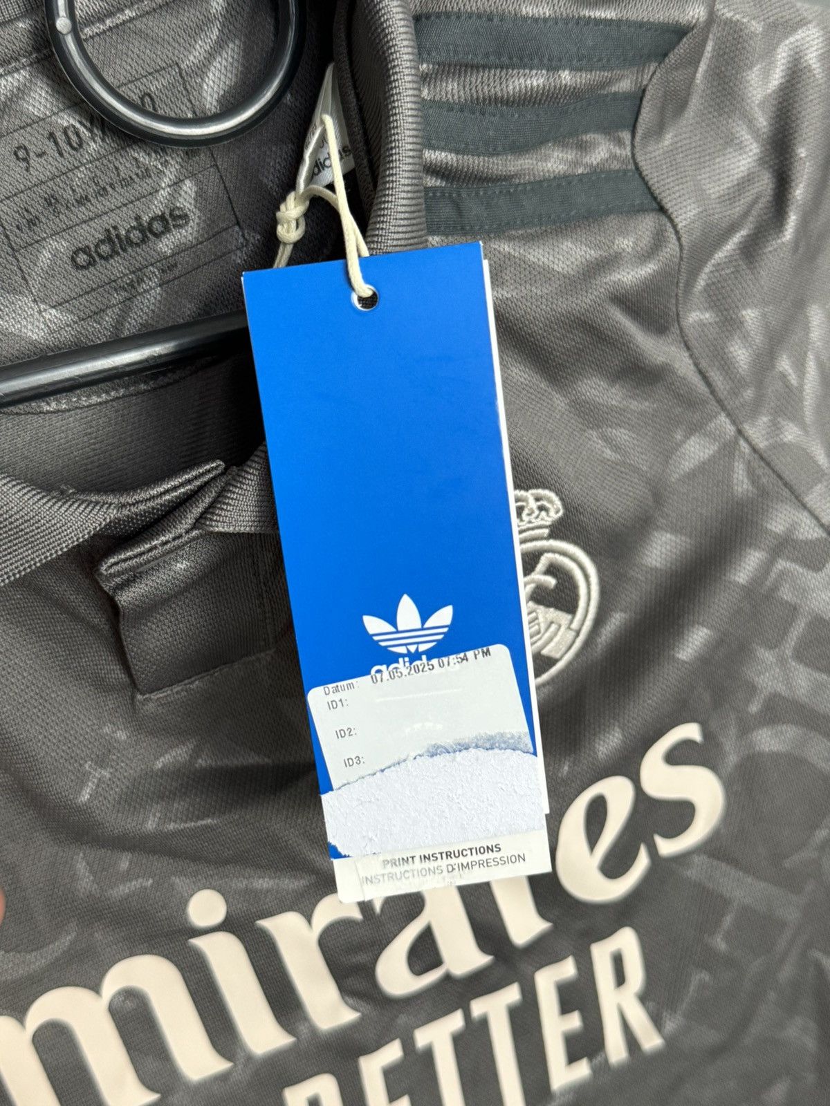Adidas KIDS New Real Madrid 24/25 Third Vinicius Jr Football Jersey Size US XS / EU 42 / 0 - 9 Thumbnail