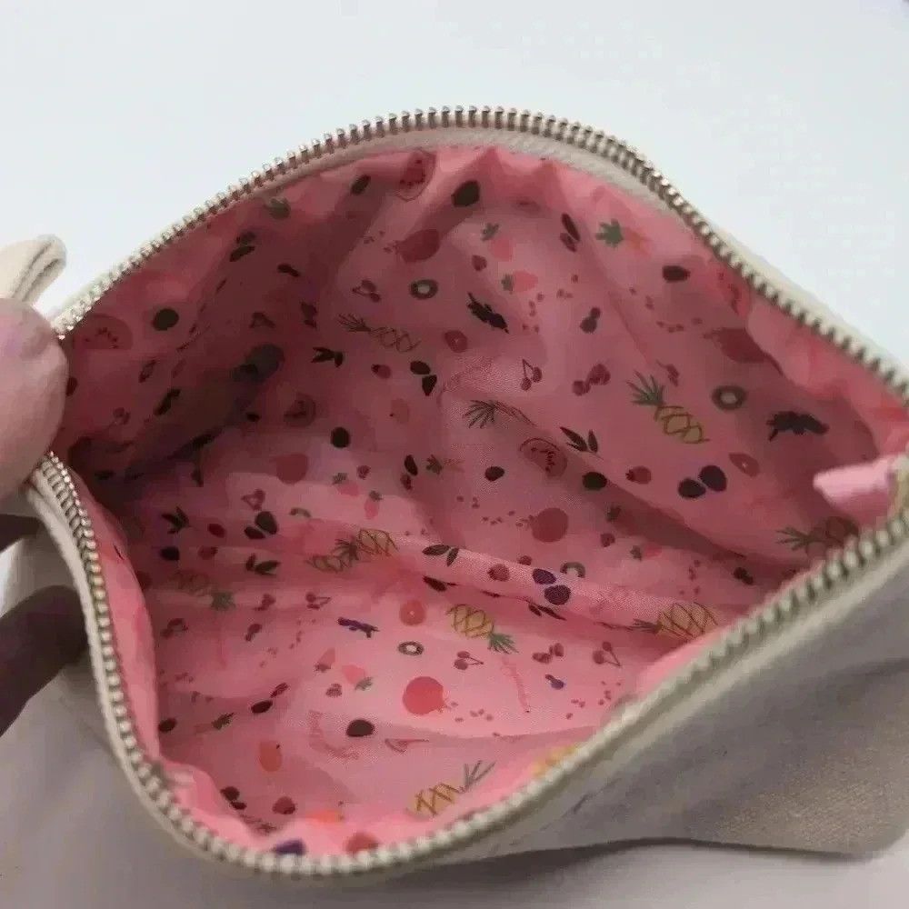 Designer 100 % Pure Cherry zipper bag Fruit Pigmented NWOT Size ONE SIZE - 5 Thumbnail