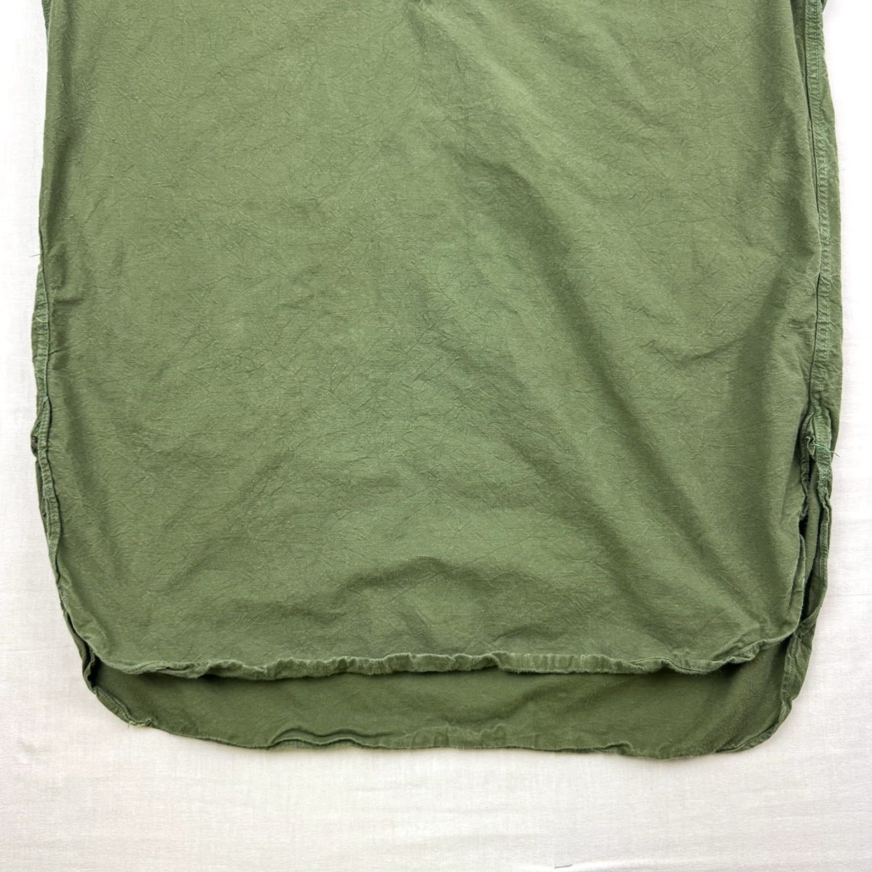 Vintage VINTAGE American Long Sleeve Henley Shirt Adult Large Green Hipster Mens Size US L / EU 52-54 / 3 - 5 Thumbnail