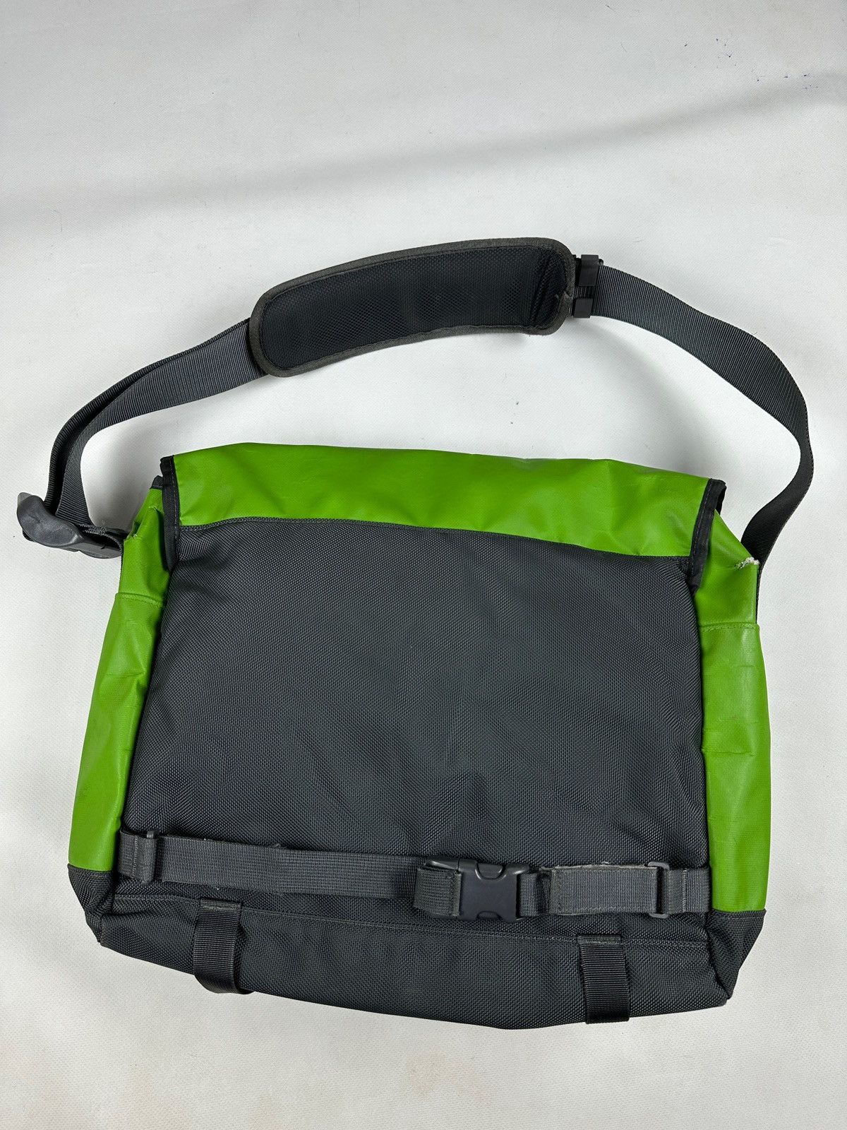 The North Face Vintage The North Face Green Crossbody Messenger Bag Size ONE SIZE - 7 Thumbnail