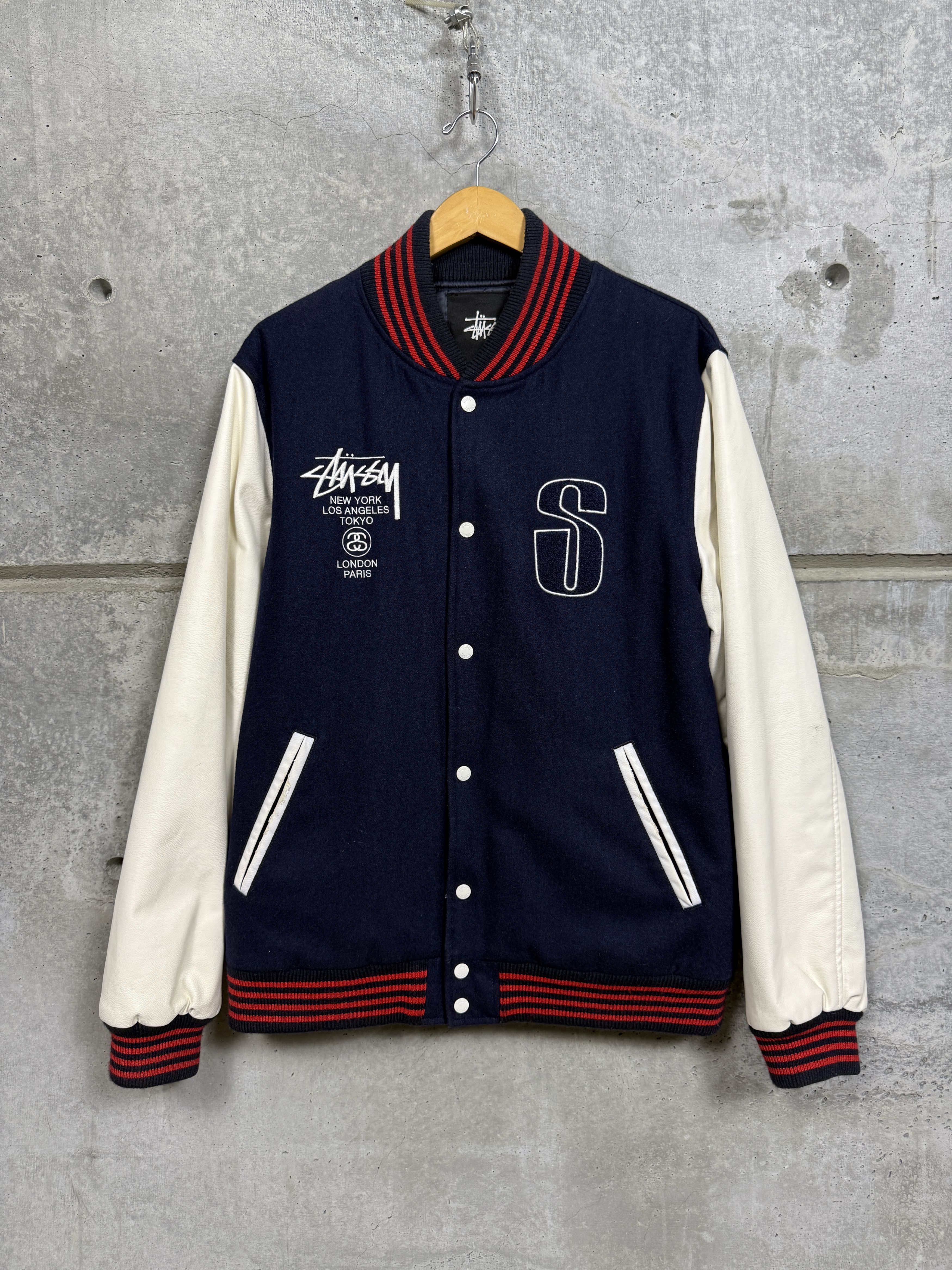Stussy STUSSY VARSITY BOMBER SIZE XL Size US XL / EU 56 / 4 - 1 Thumbnail